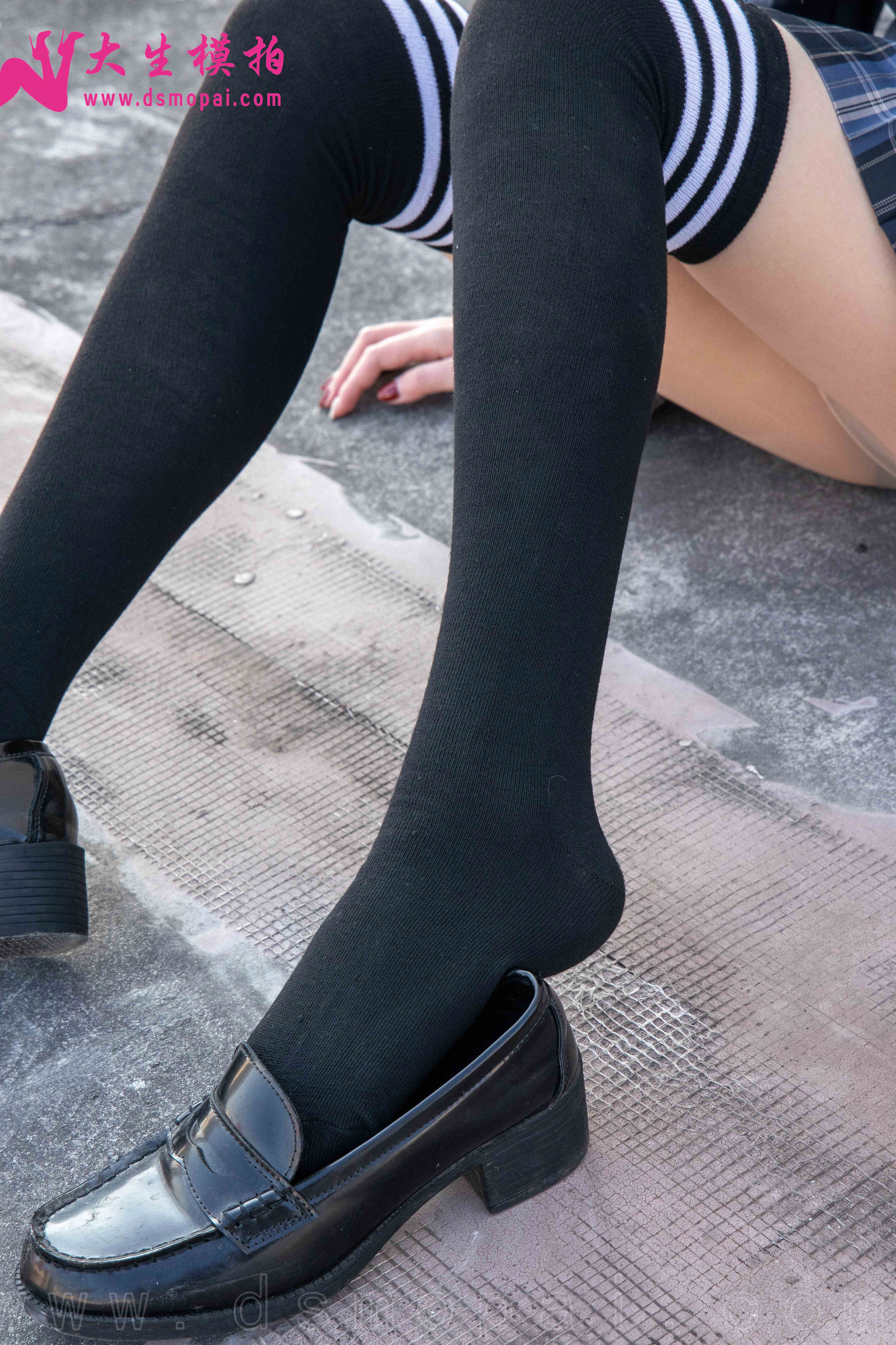 China Beauty Legs and feet 958