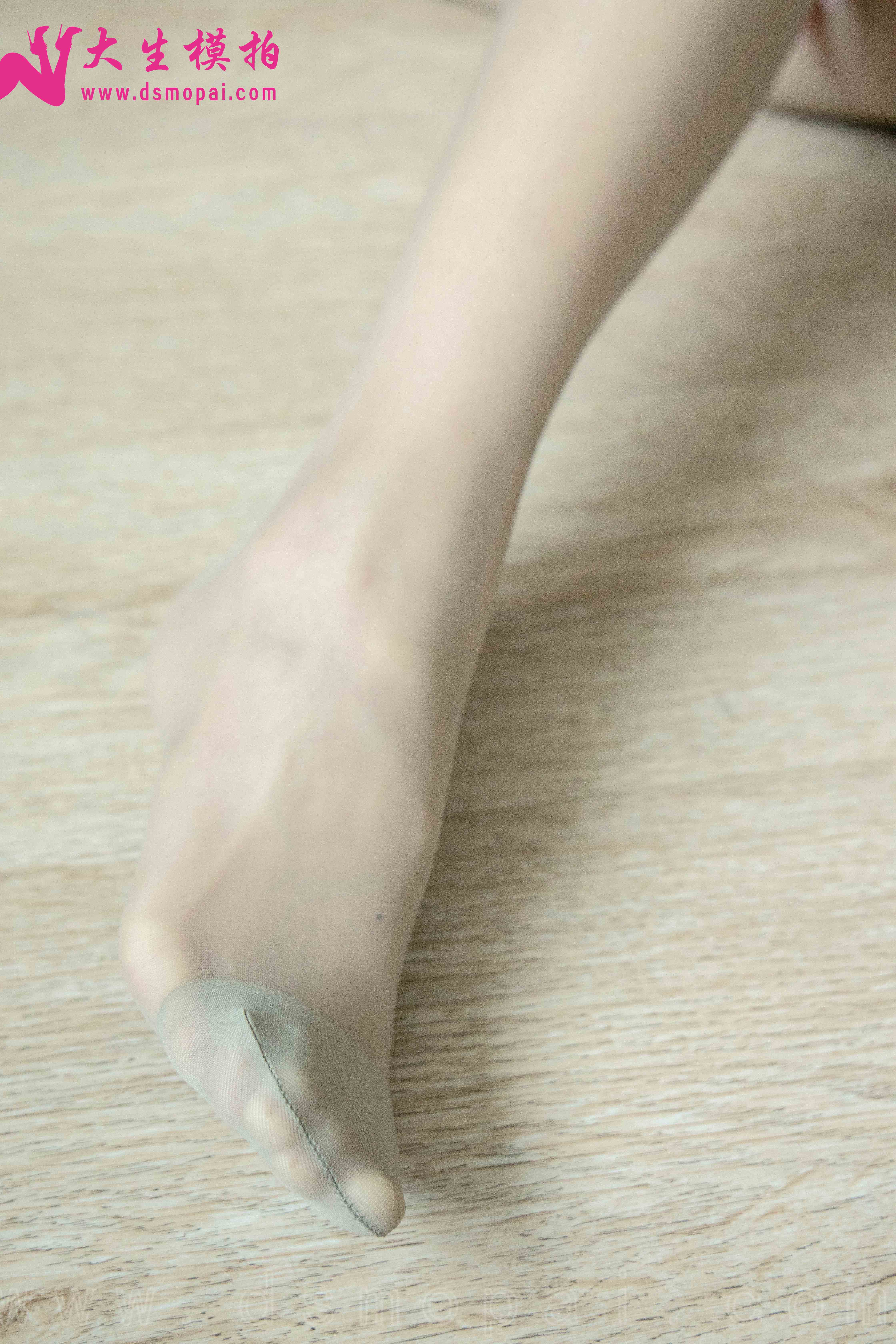 China Beauty Legs and feet 959