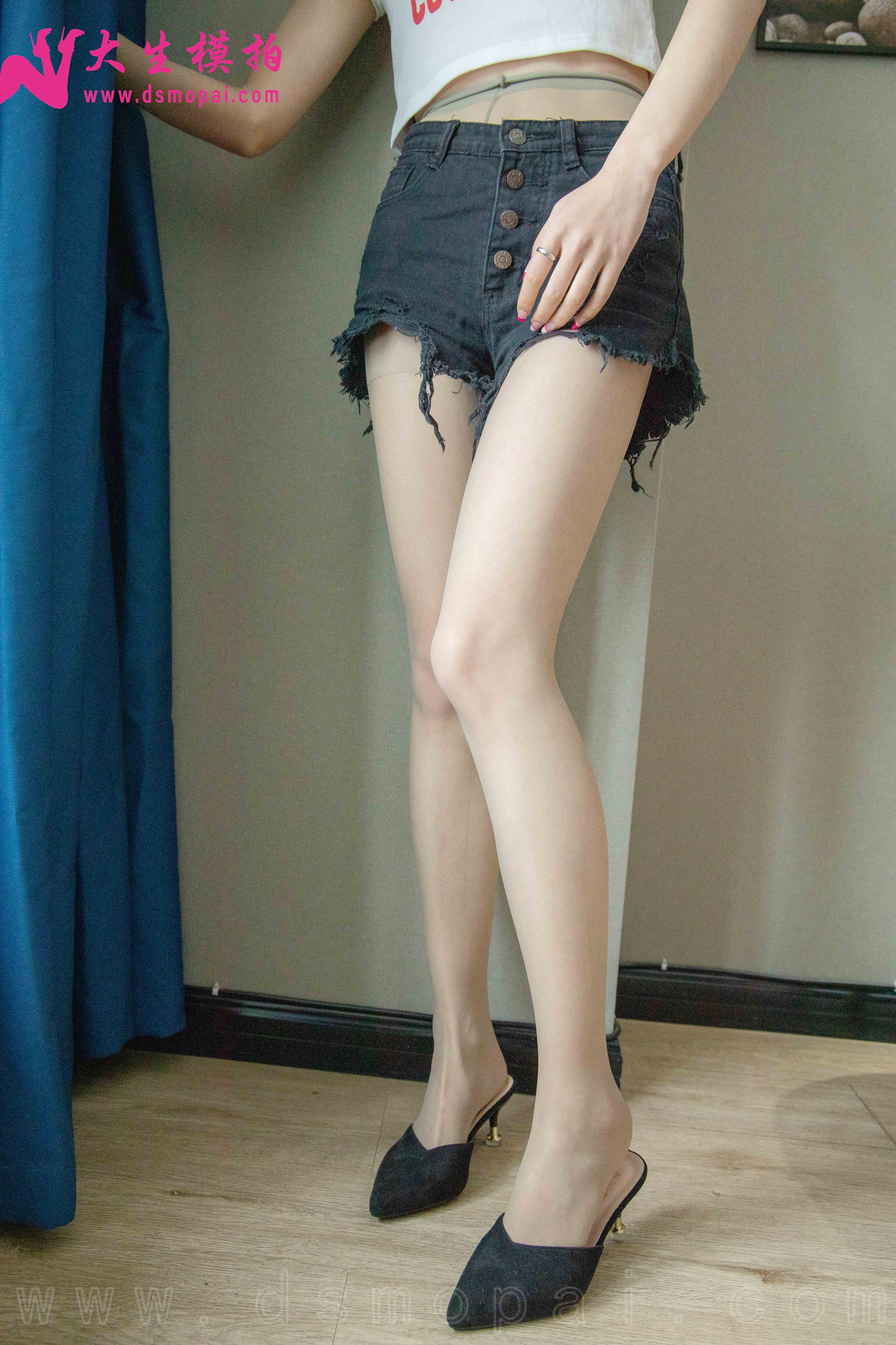 China Beauty Legs and feet 959