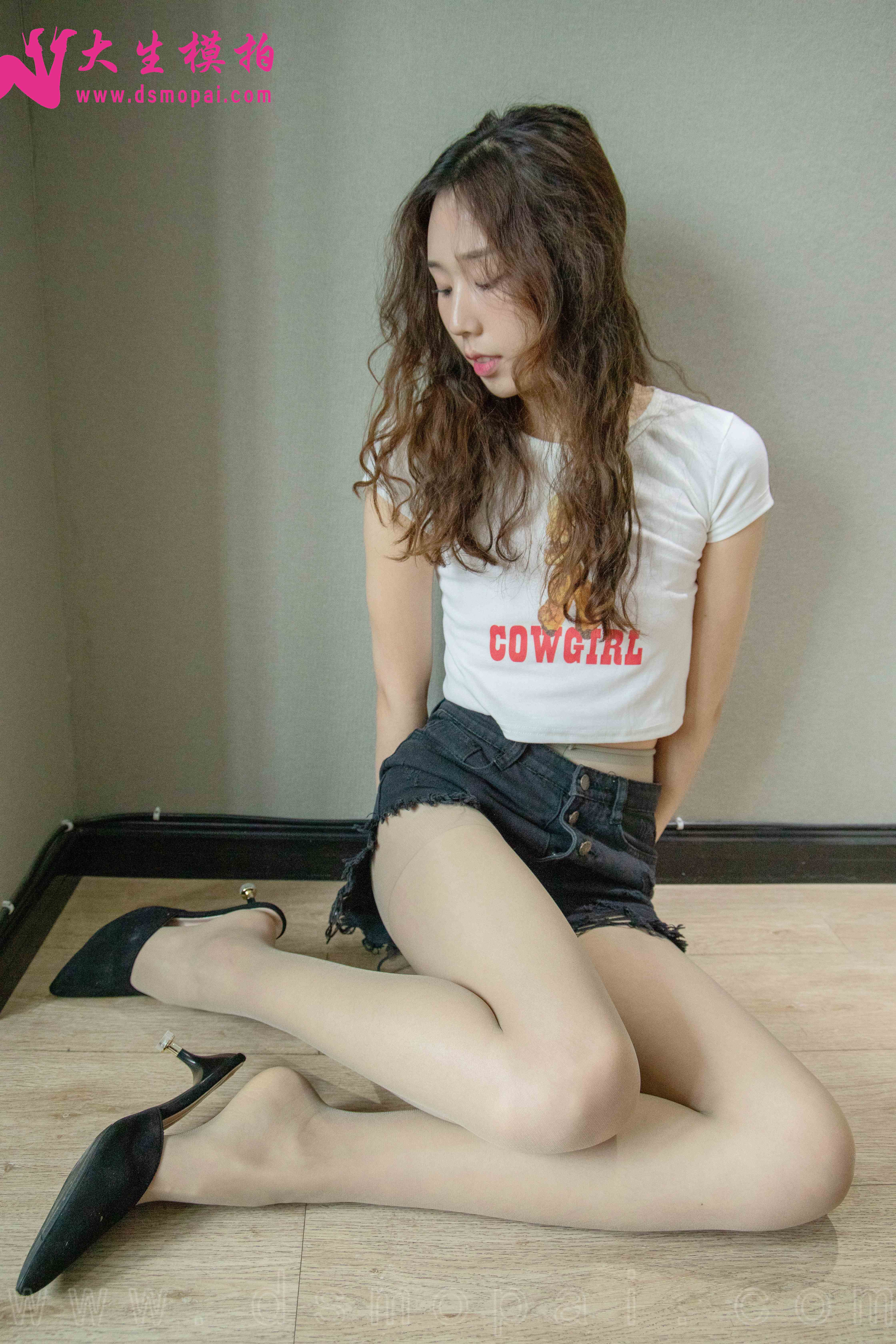 China Beauty Legs and feet 959