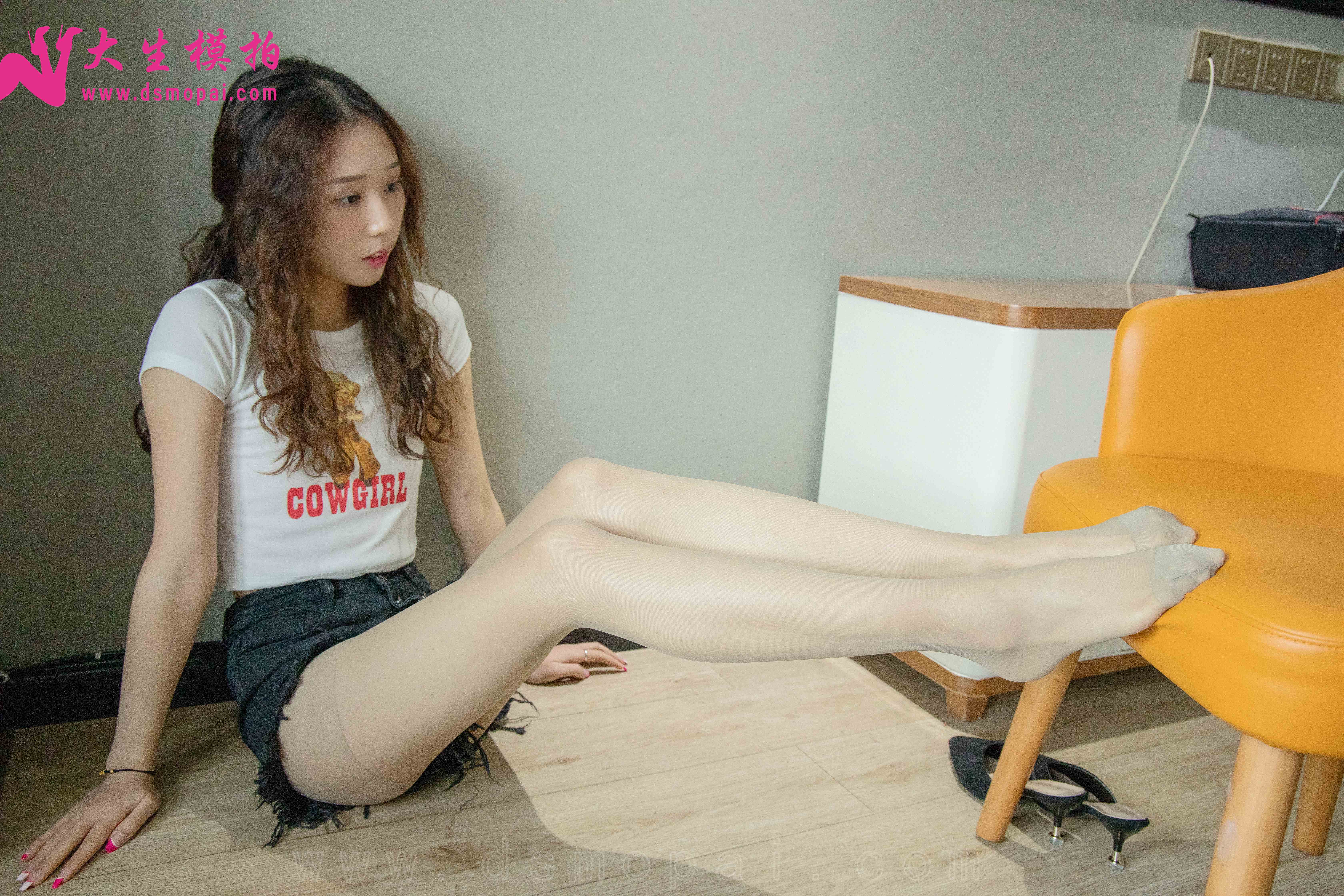 China Beauty Legs and feet 959