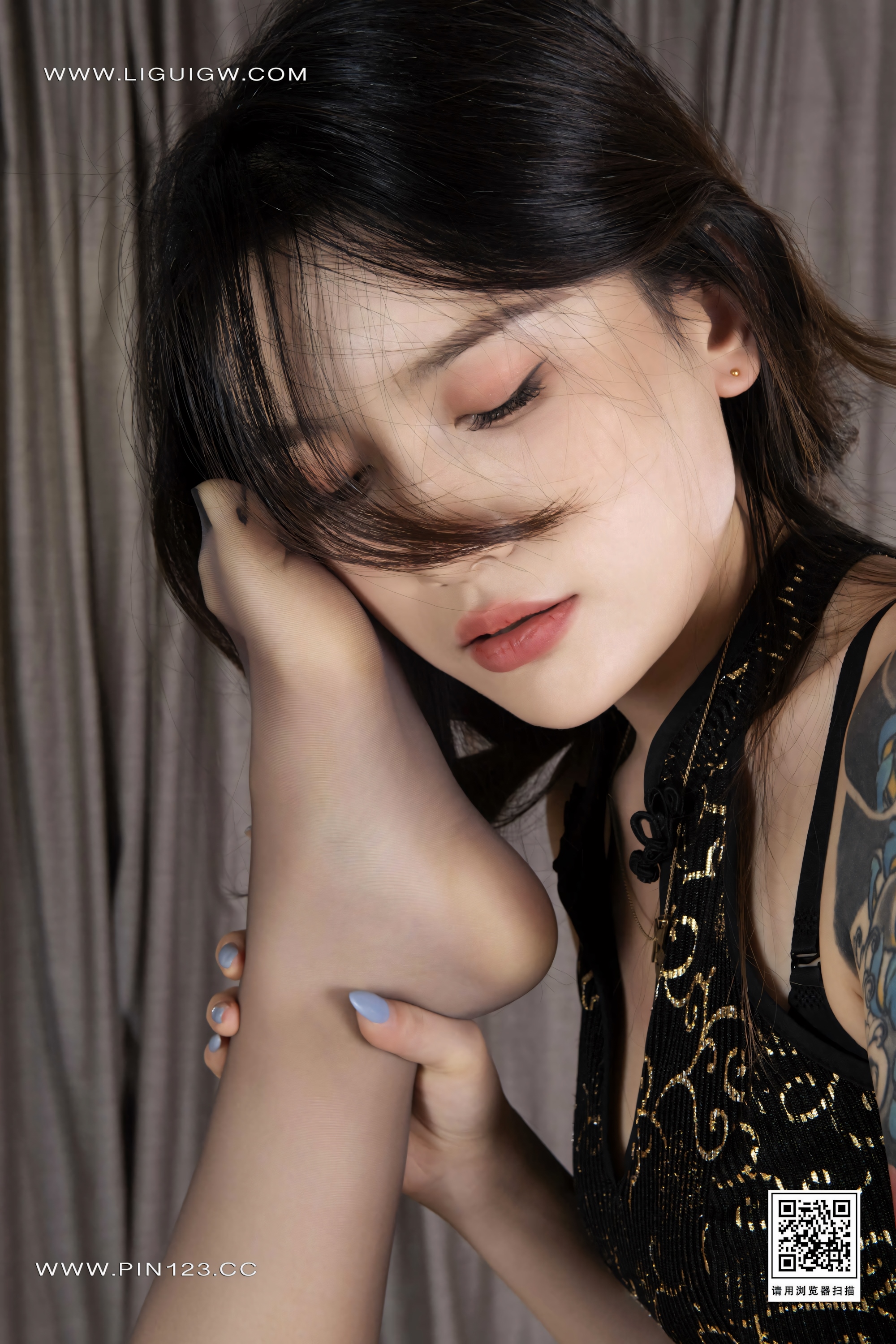 Chinese lady bondage 573