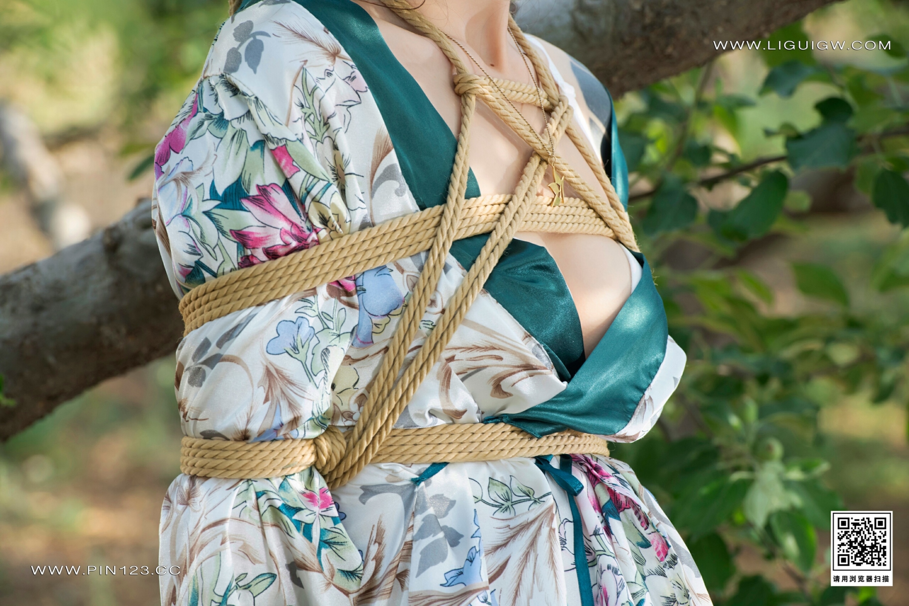 Chinese lady bondage 575