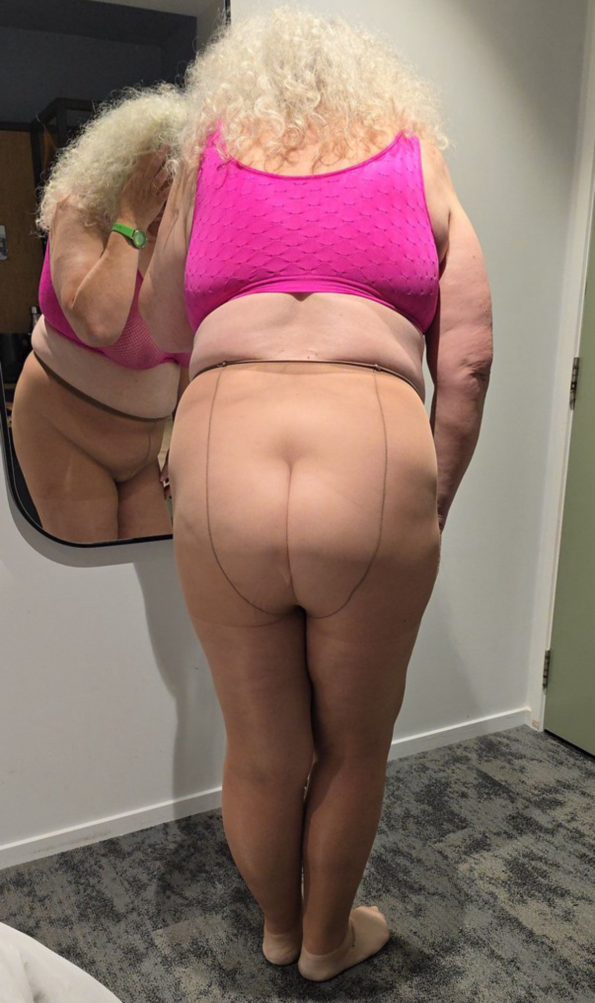 PICTURES GRANNY MATURE