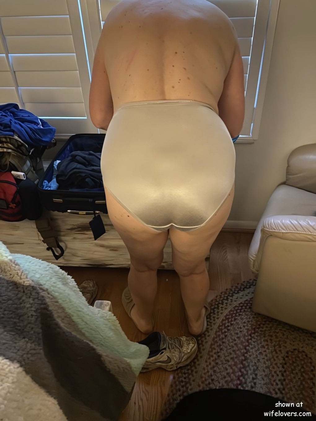 PICTURES GRANNY MATURE