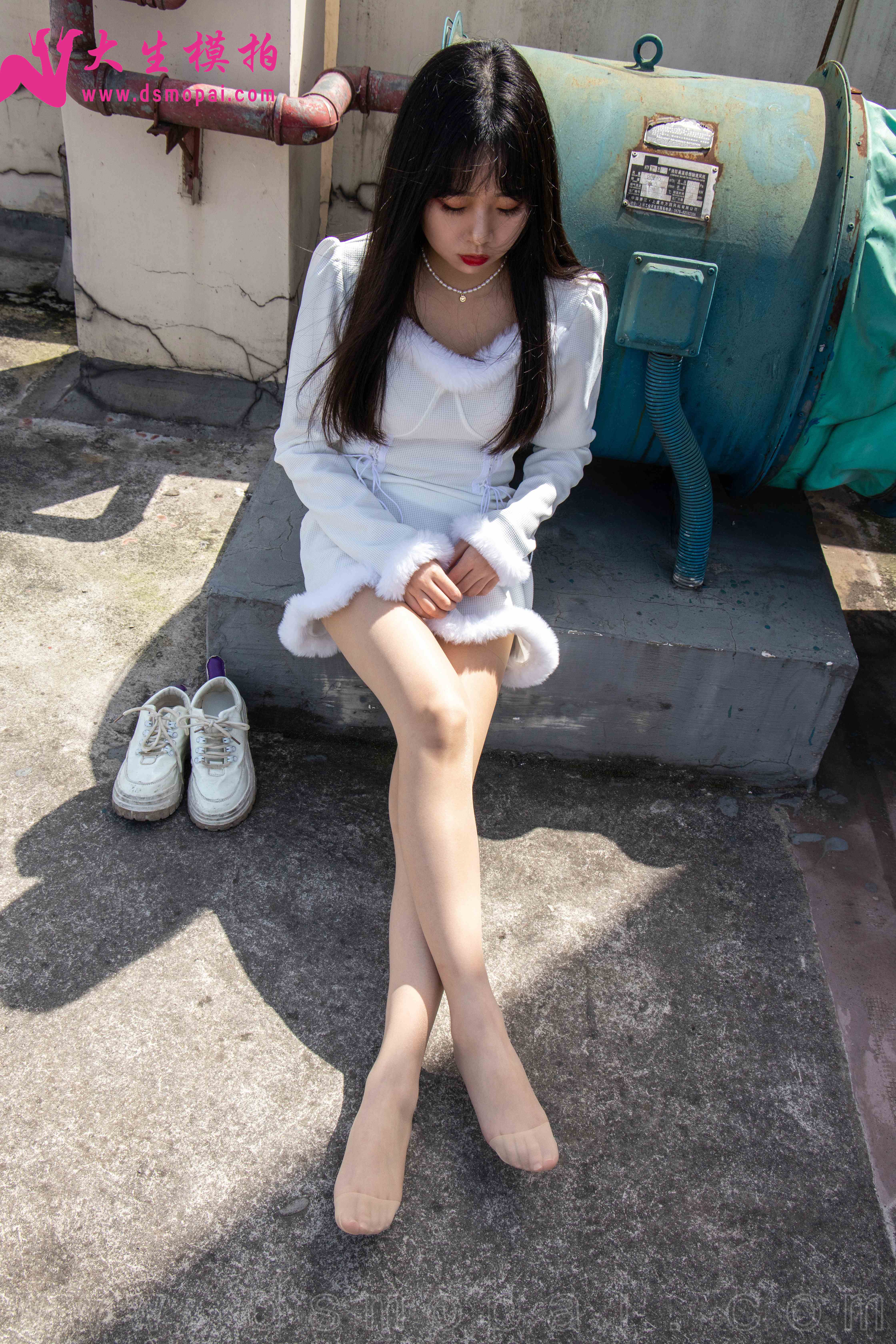 China Beauty Legs and feet 965