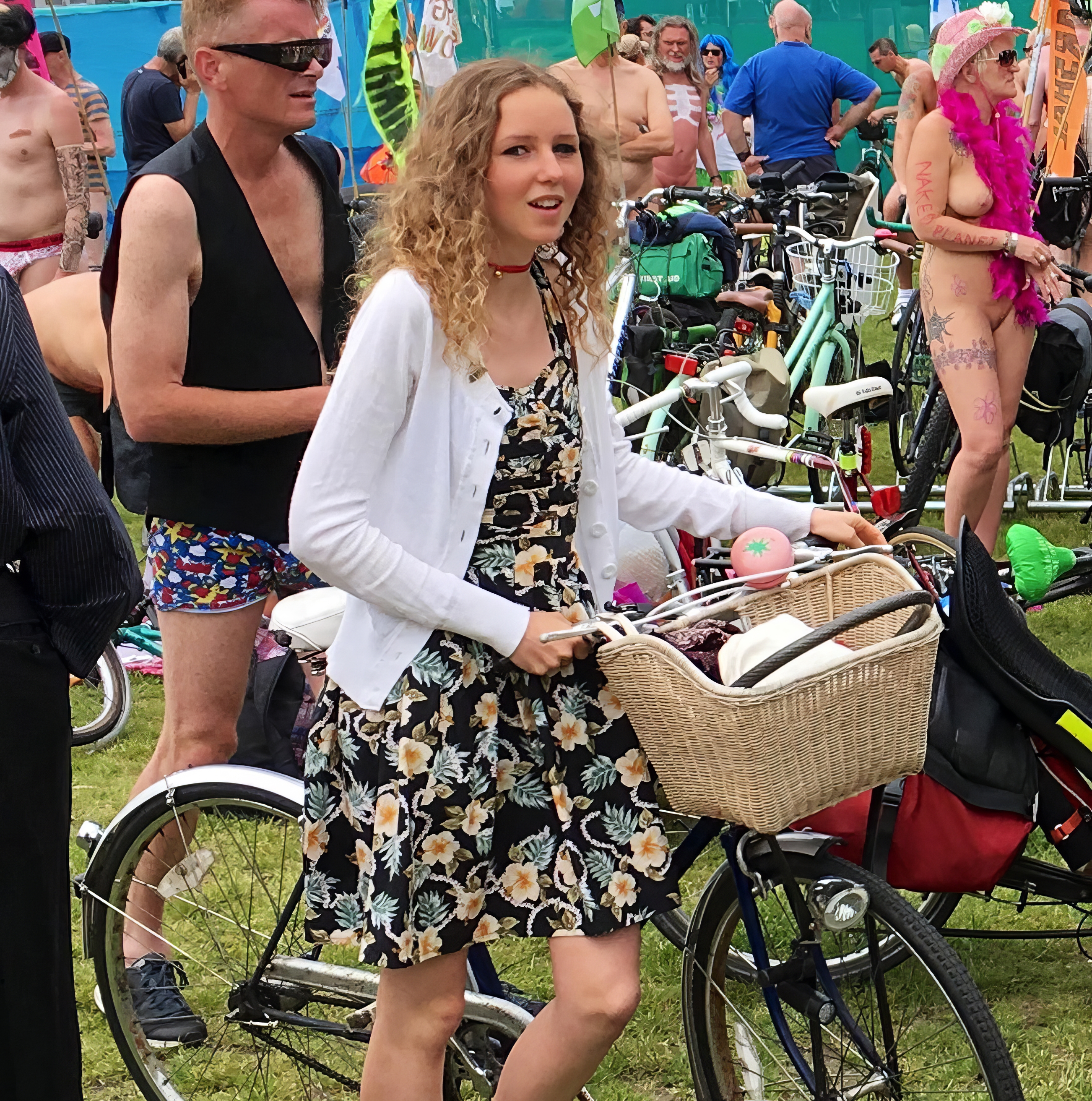 Cute slut Alice naked public