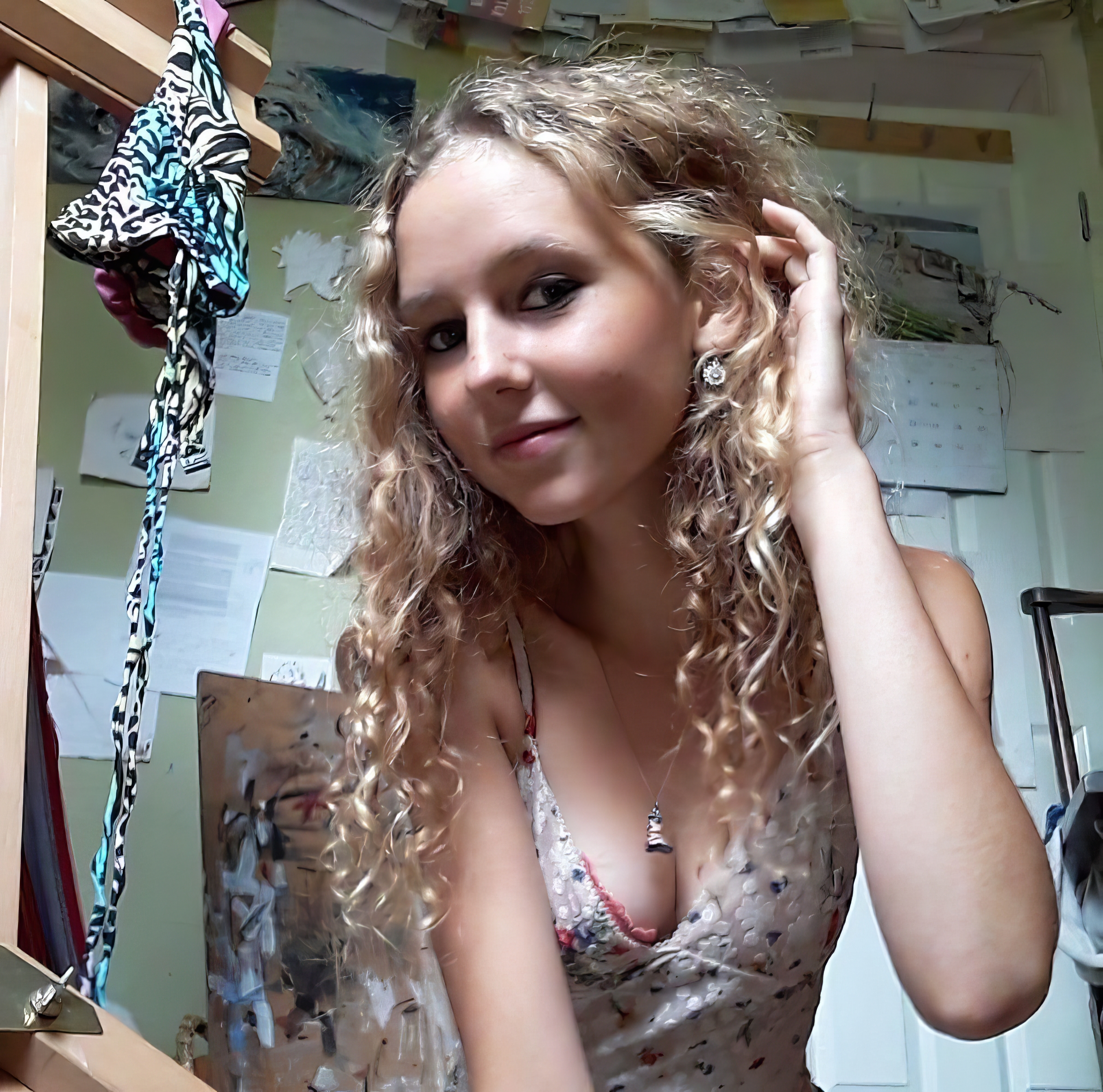 Cute slut Alice naked public