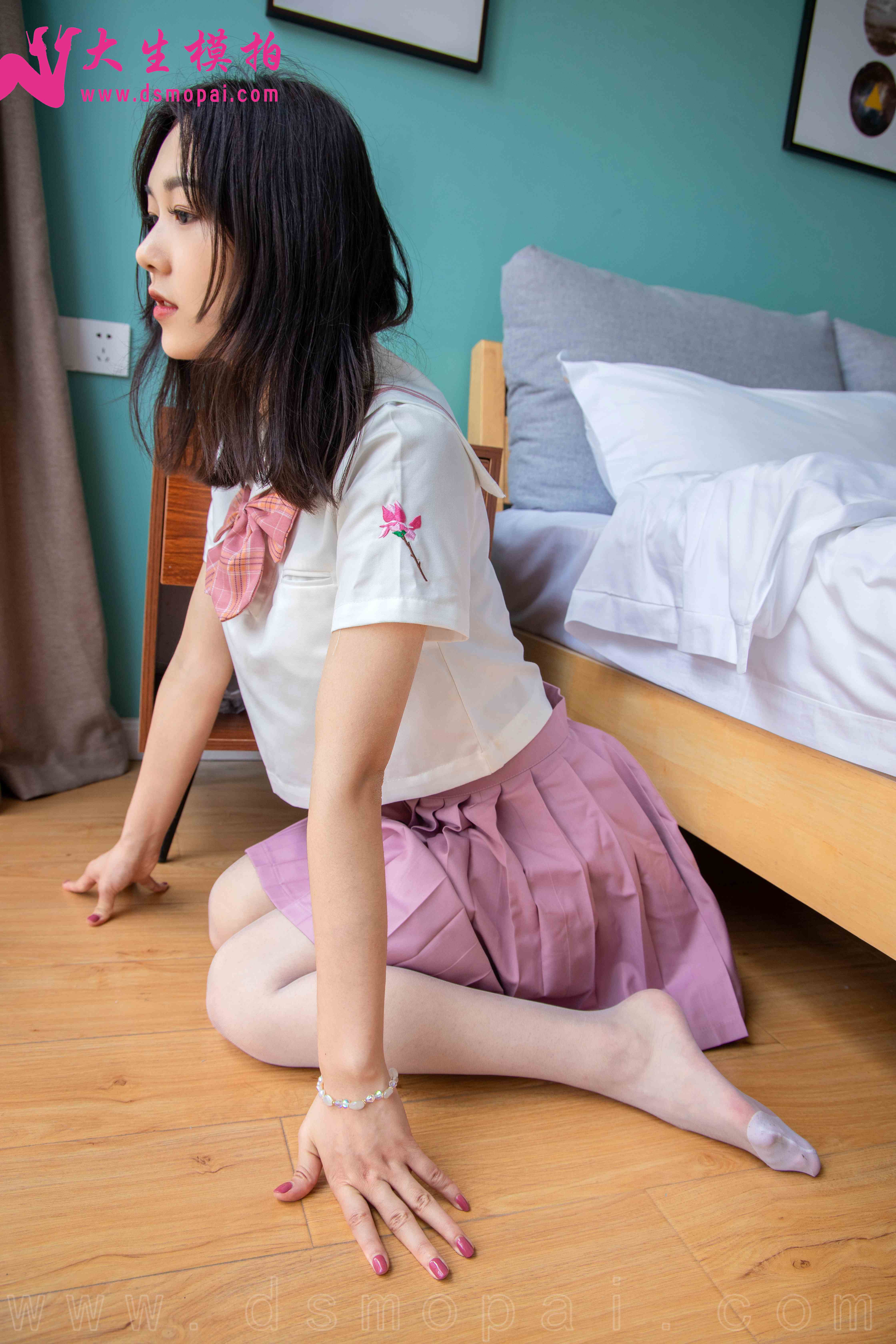 China Beauty Legs and feet 971