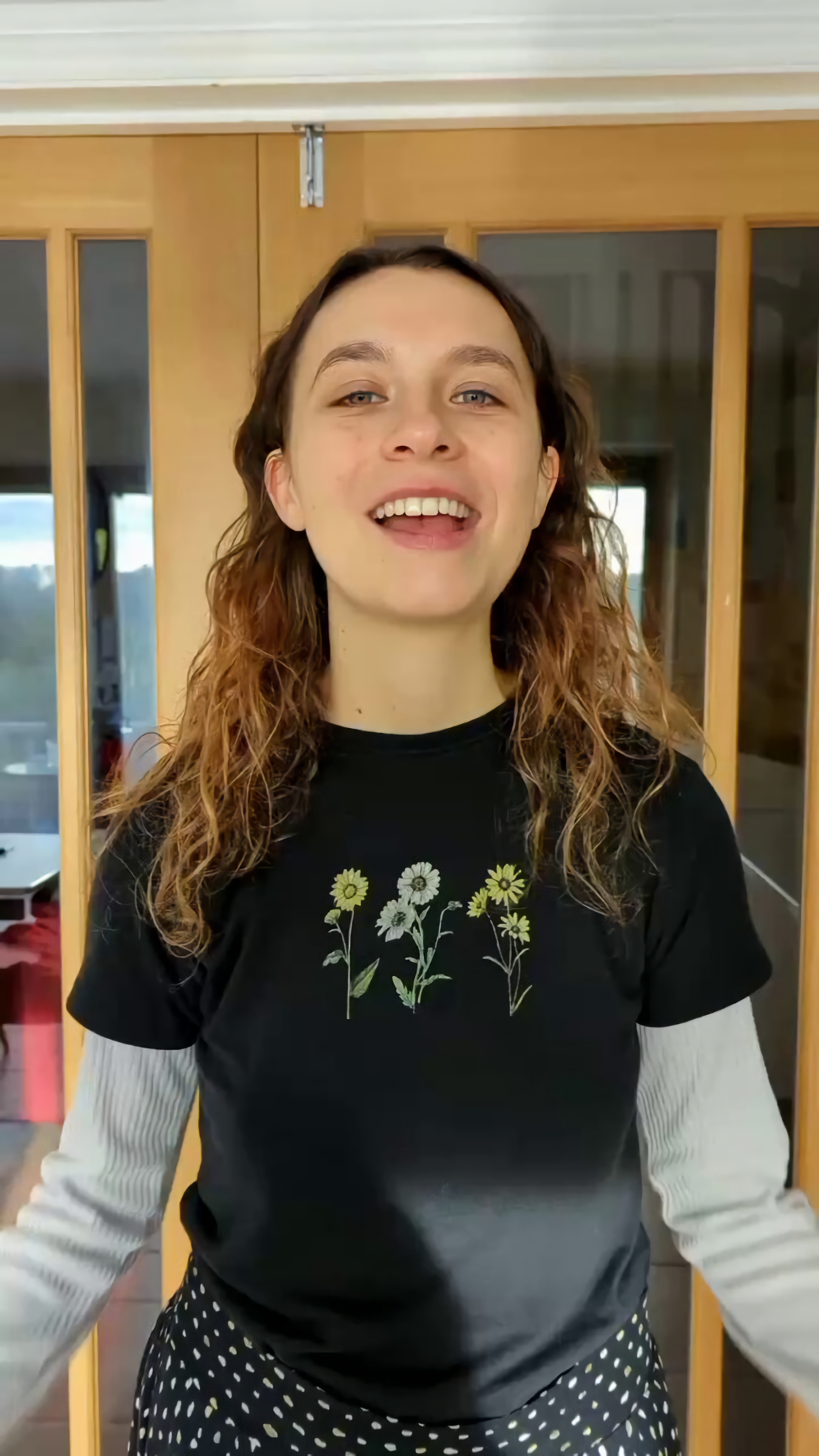 Fit slut Laura naked public