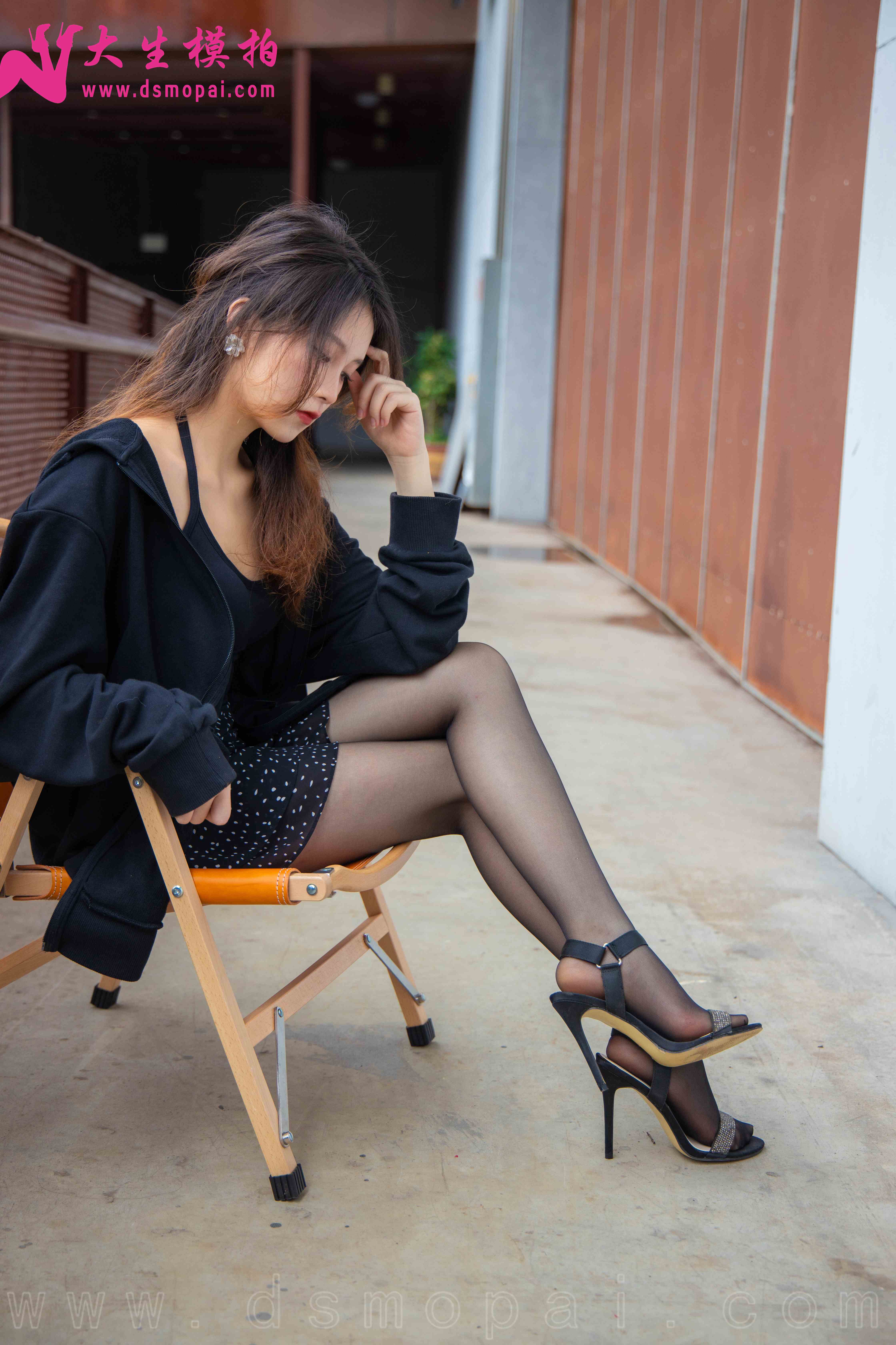 China Beauty Legs and feet 973