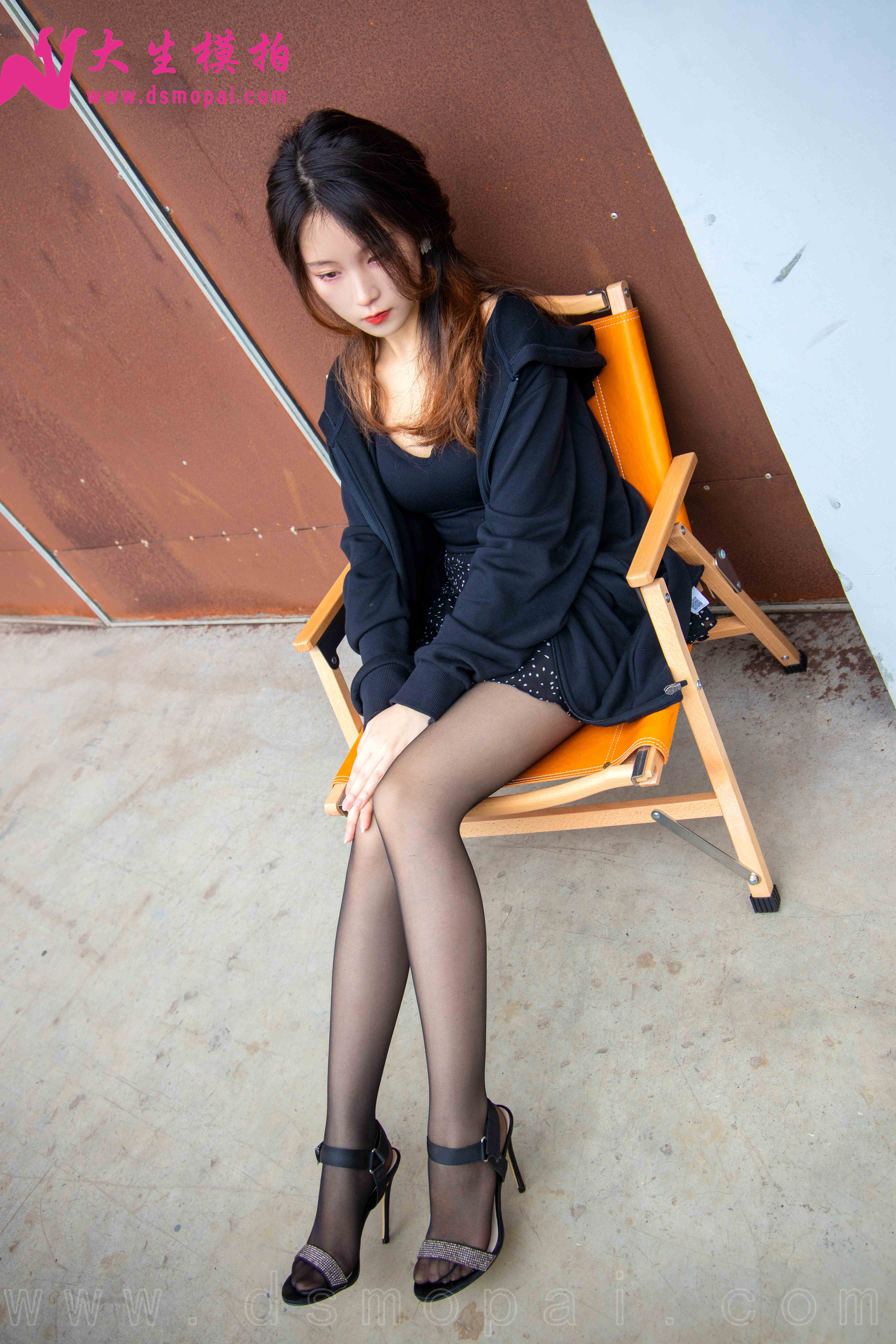 China Beauty Legs and feet 973