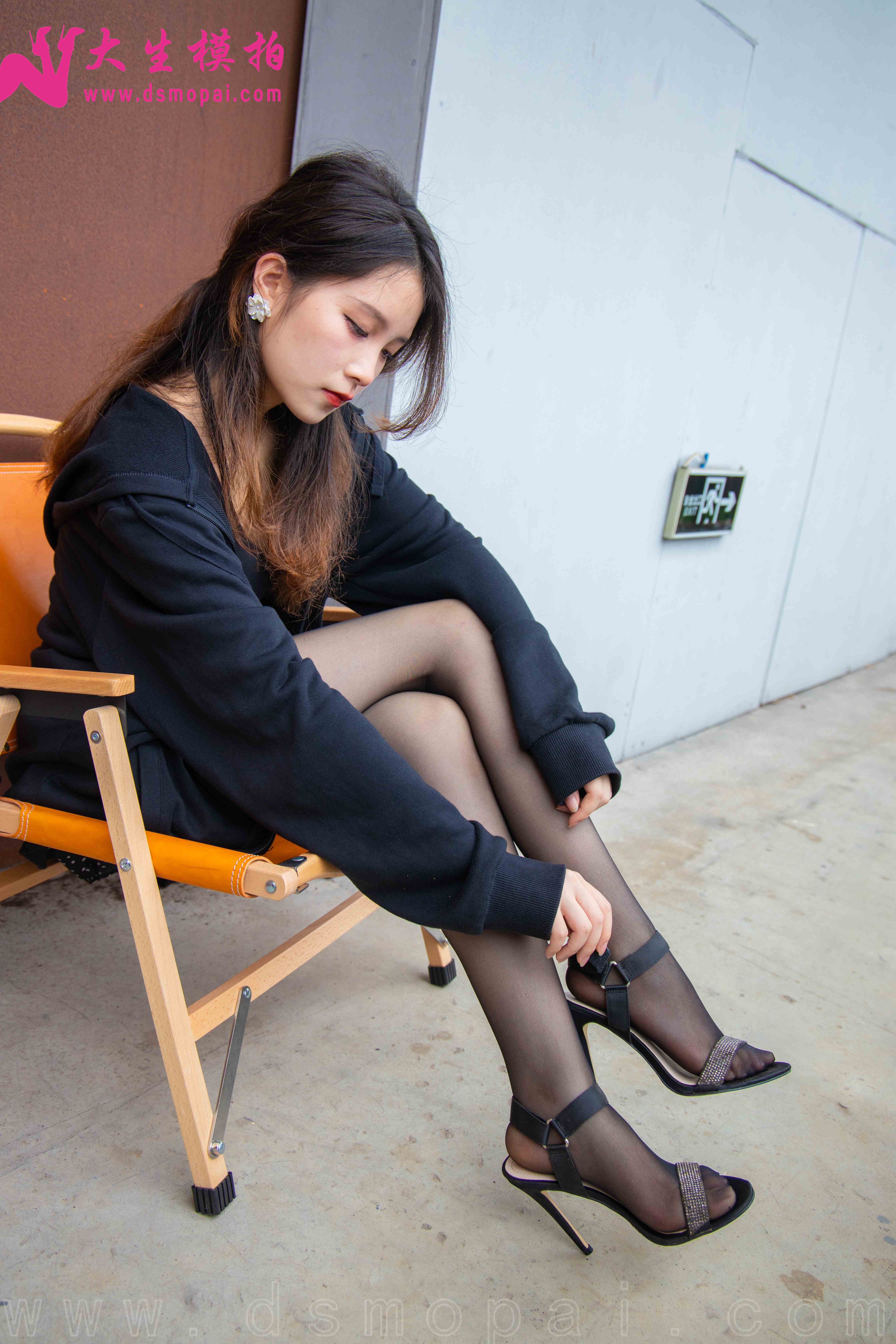 China Beauty Legs and feet 973