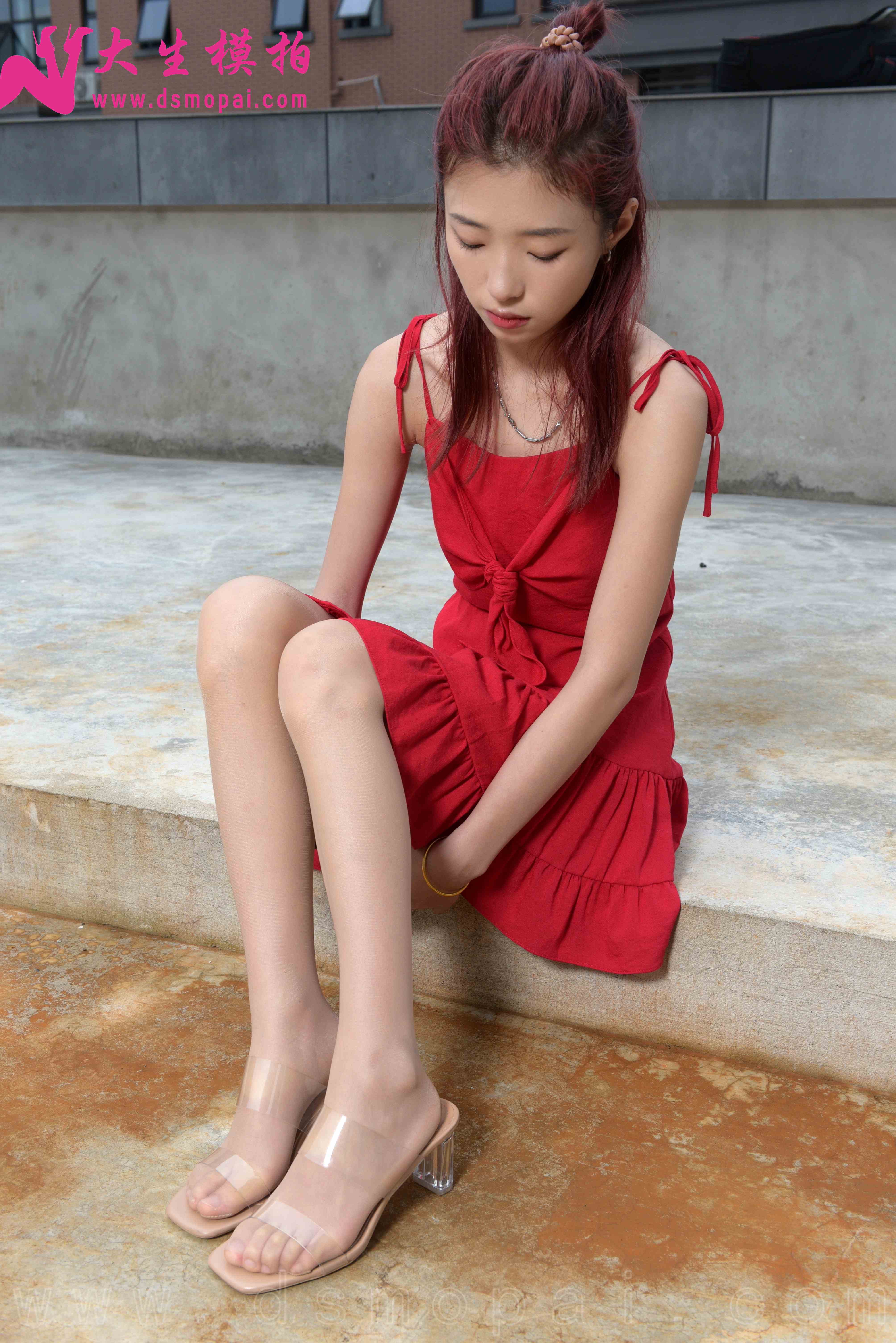 China Beauty Legs and feet 975