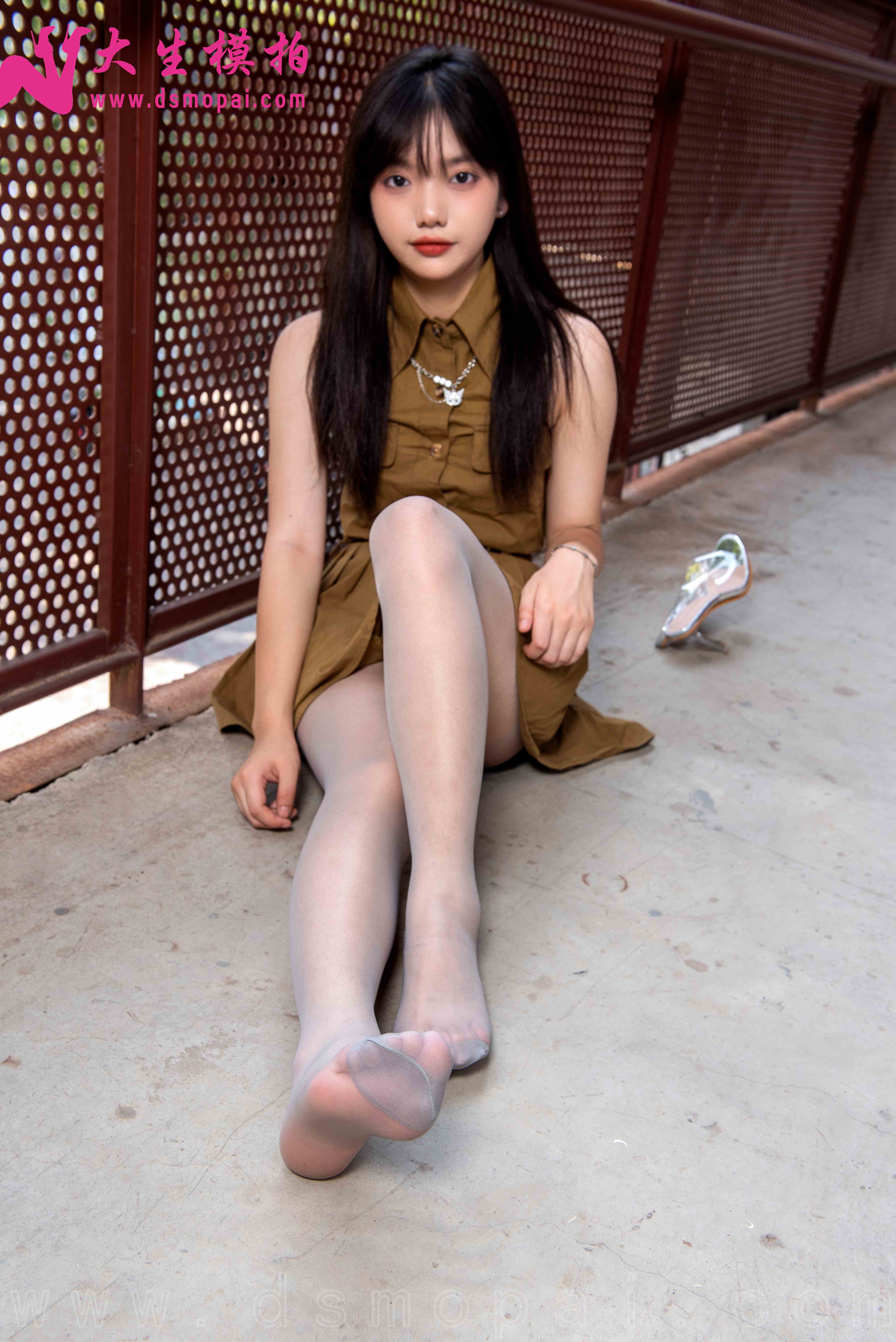 China Beauty Legs and feet 976