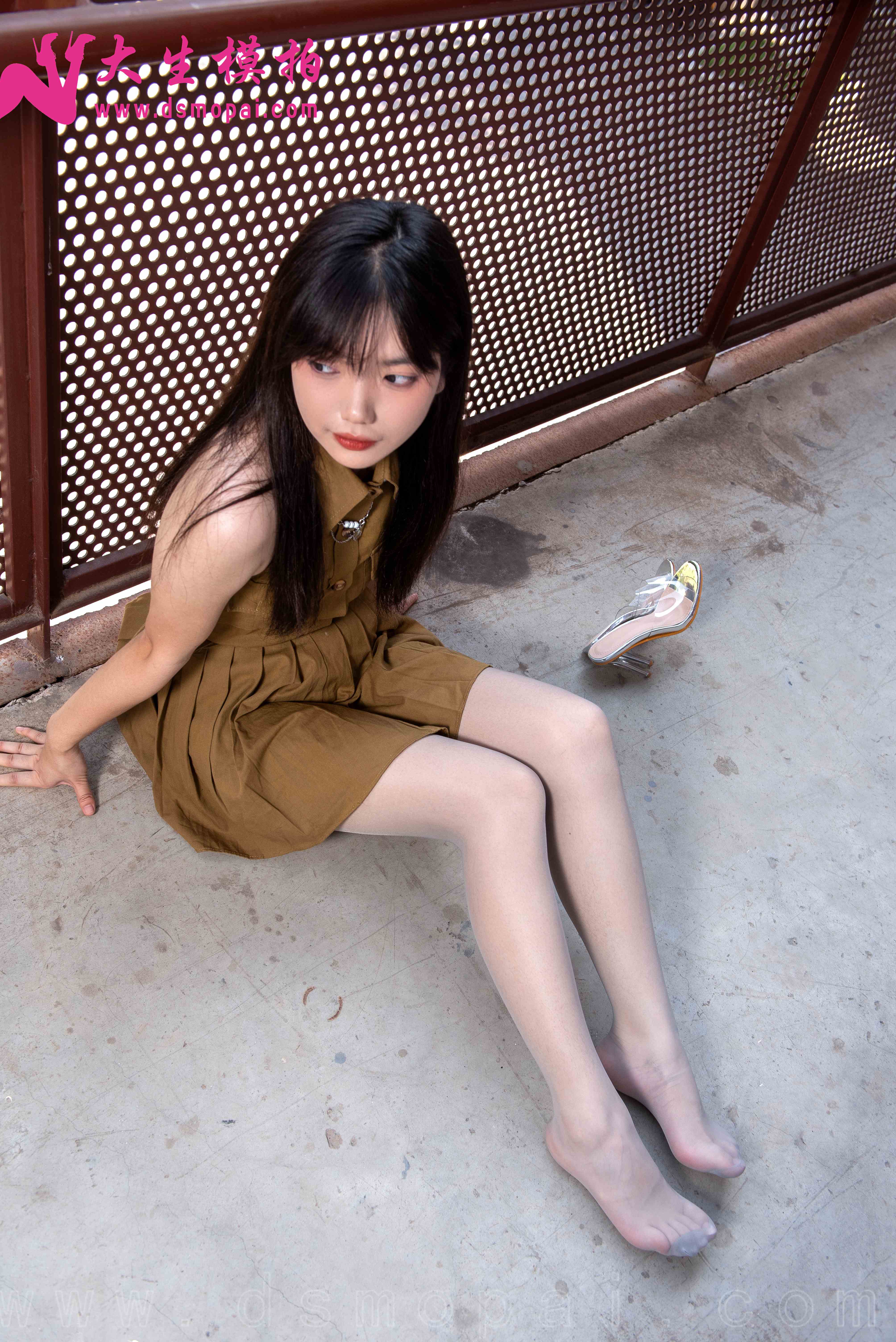 China Beauty Legs and feet 976