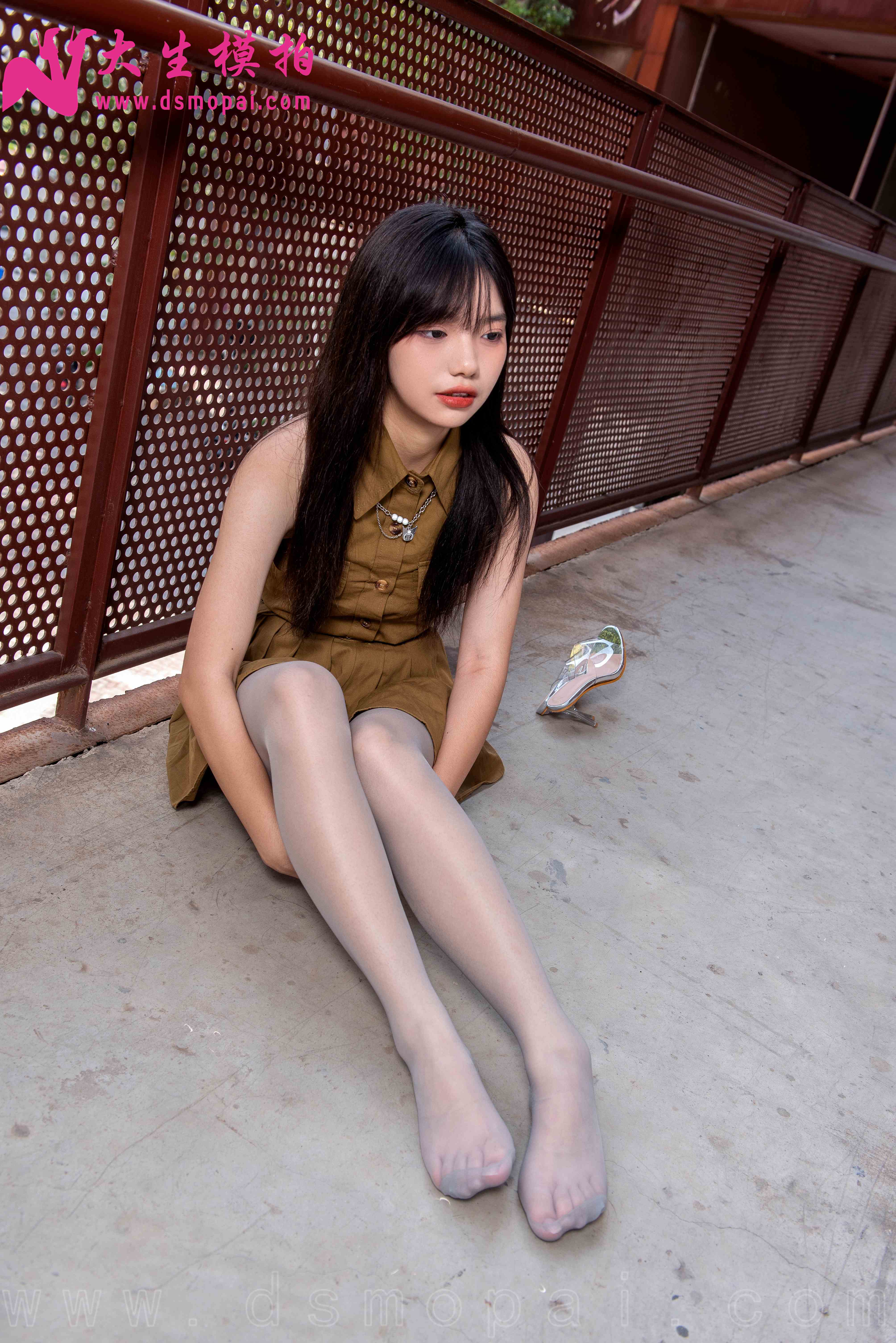 China Beauty Legs and feet 976