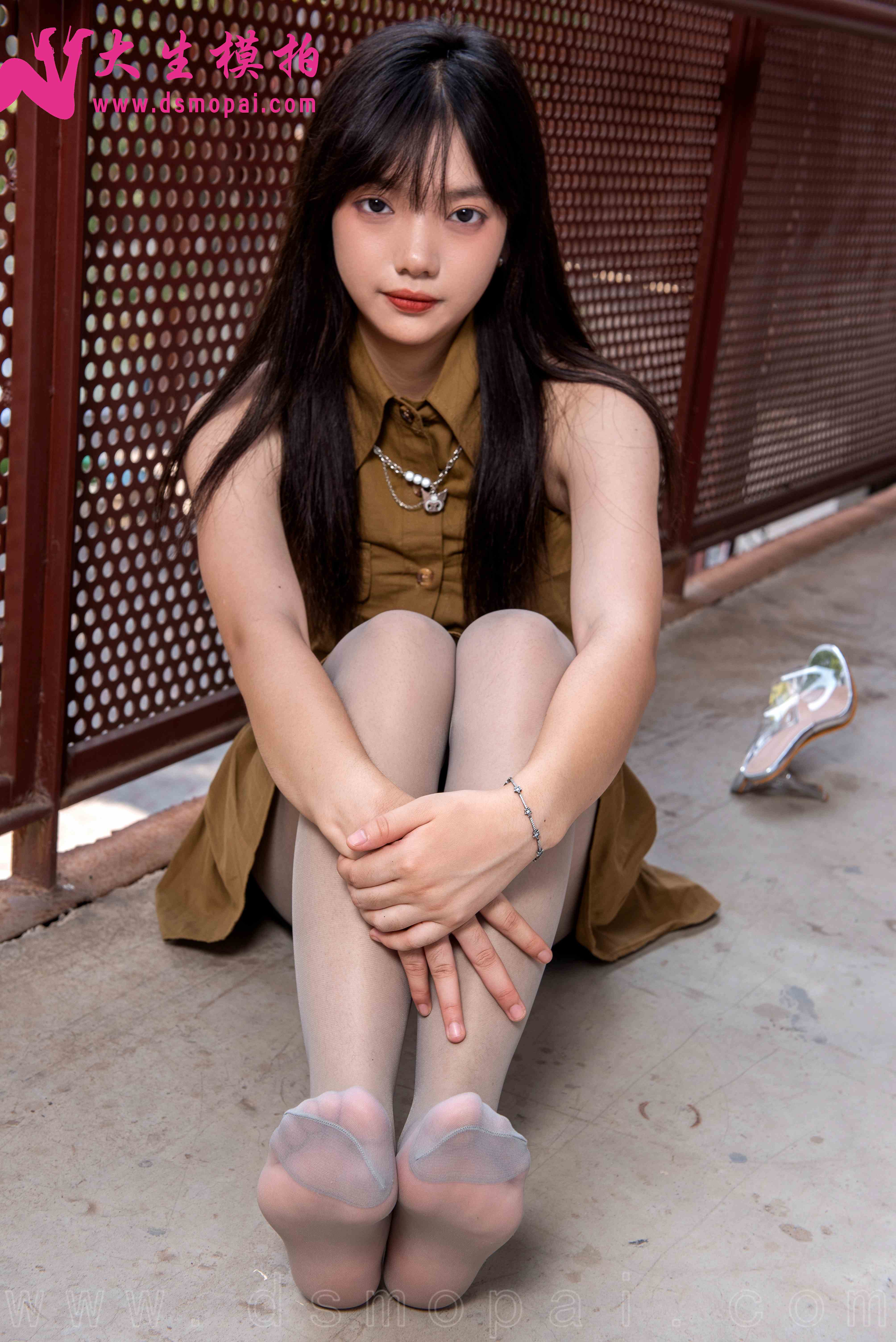 China Beauty Legs and feet 976