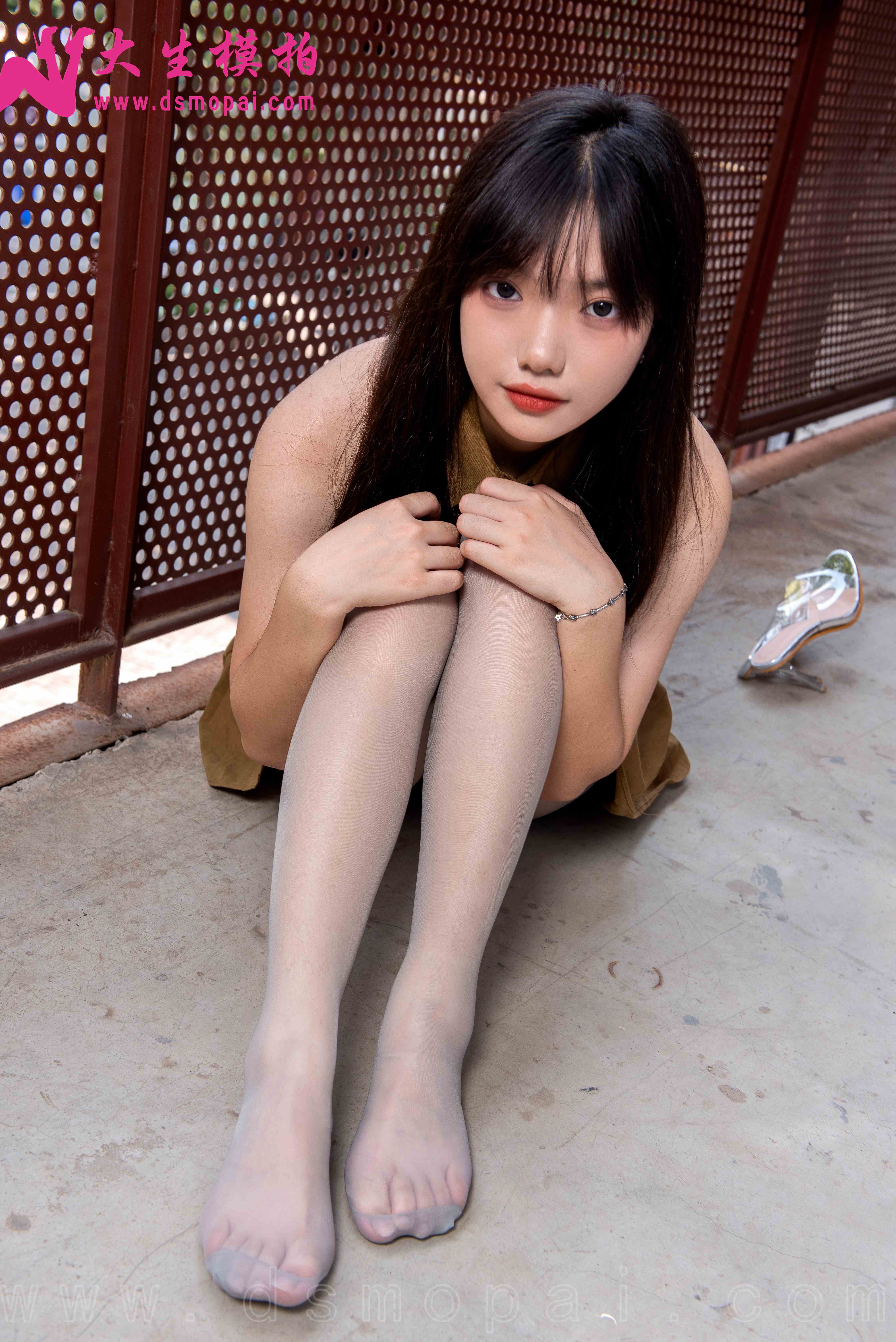 China Beauty Legs and feet 976