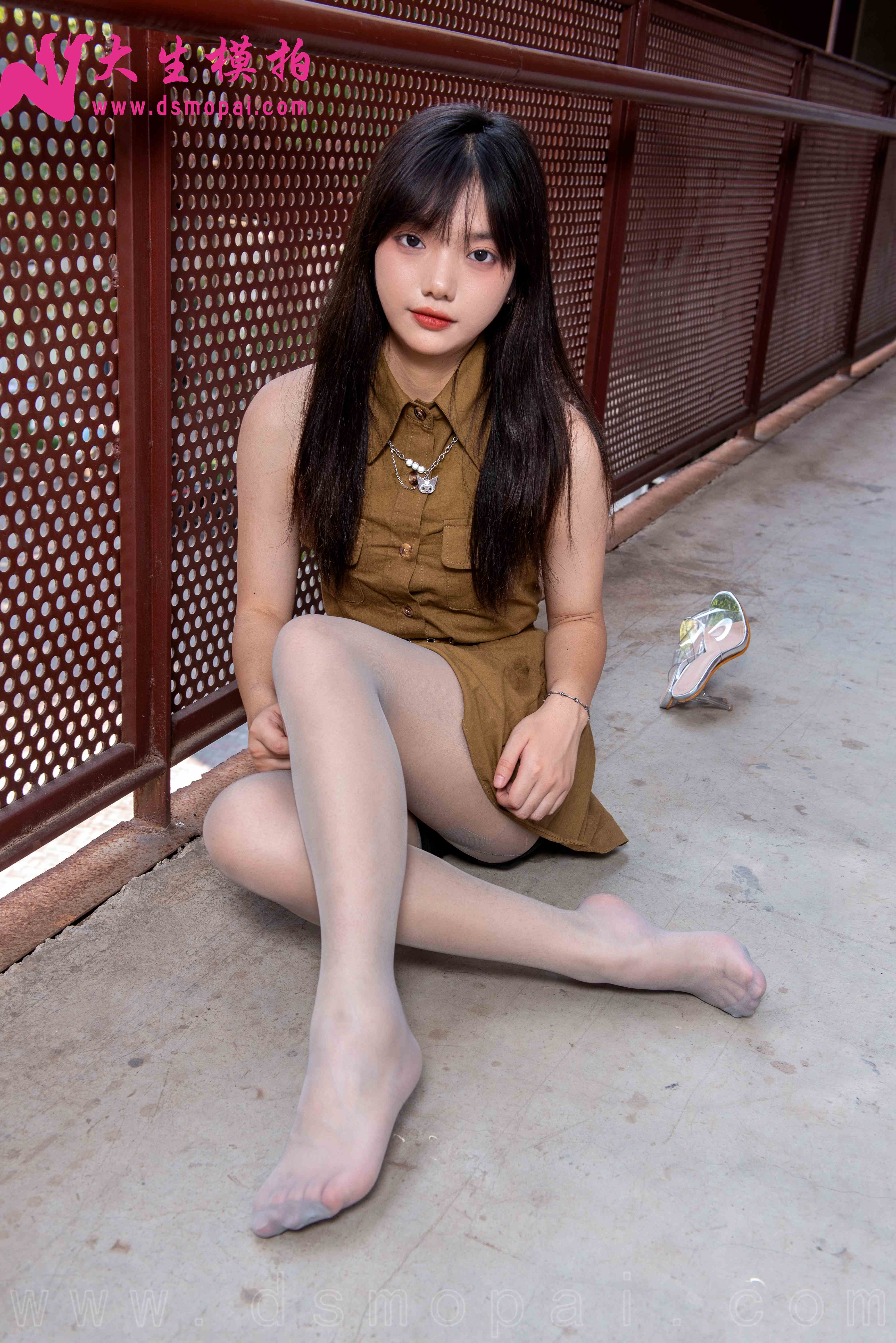 China Beauty Legs and feet 976