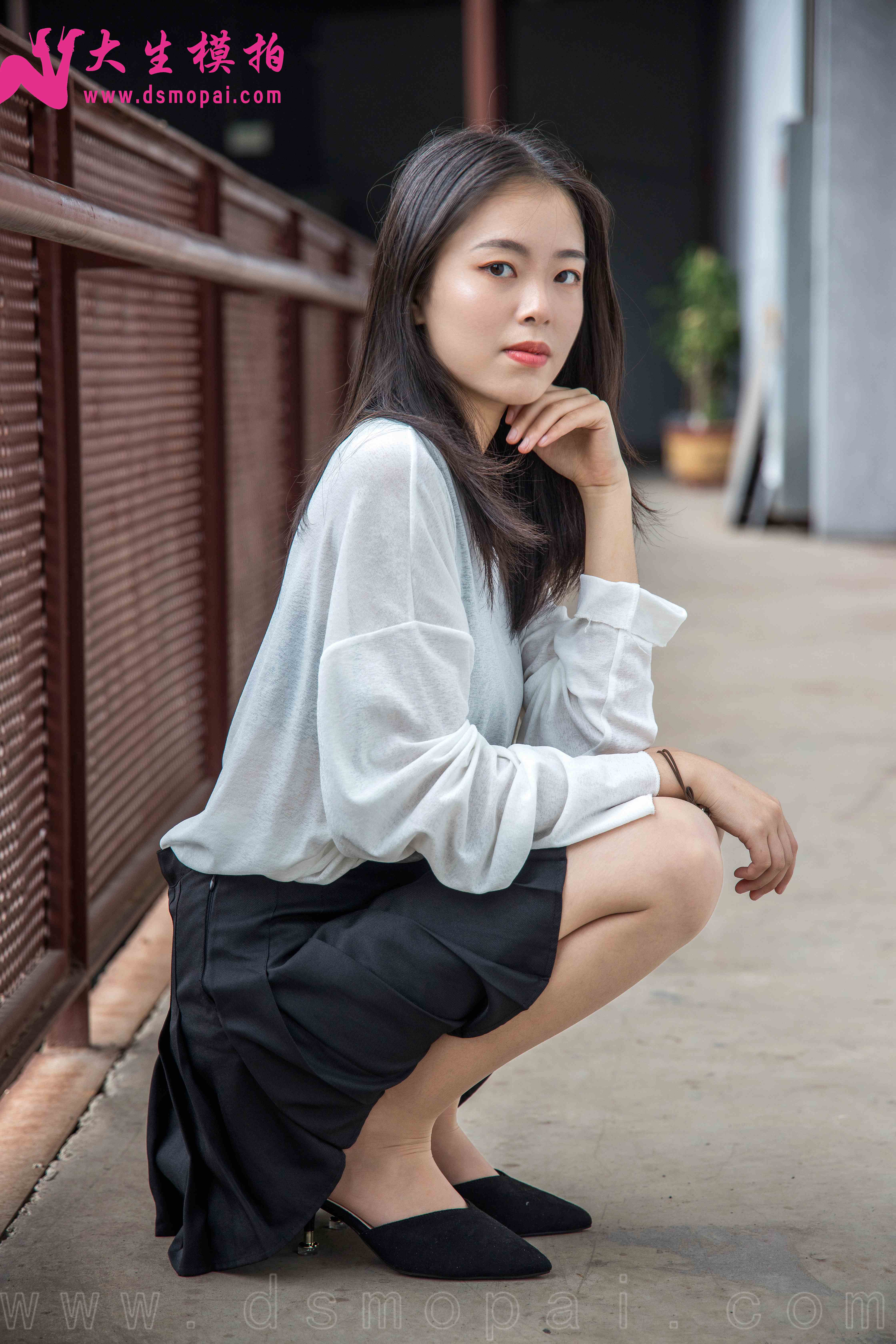 China Beauty Legs and feet 978