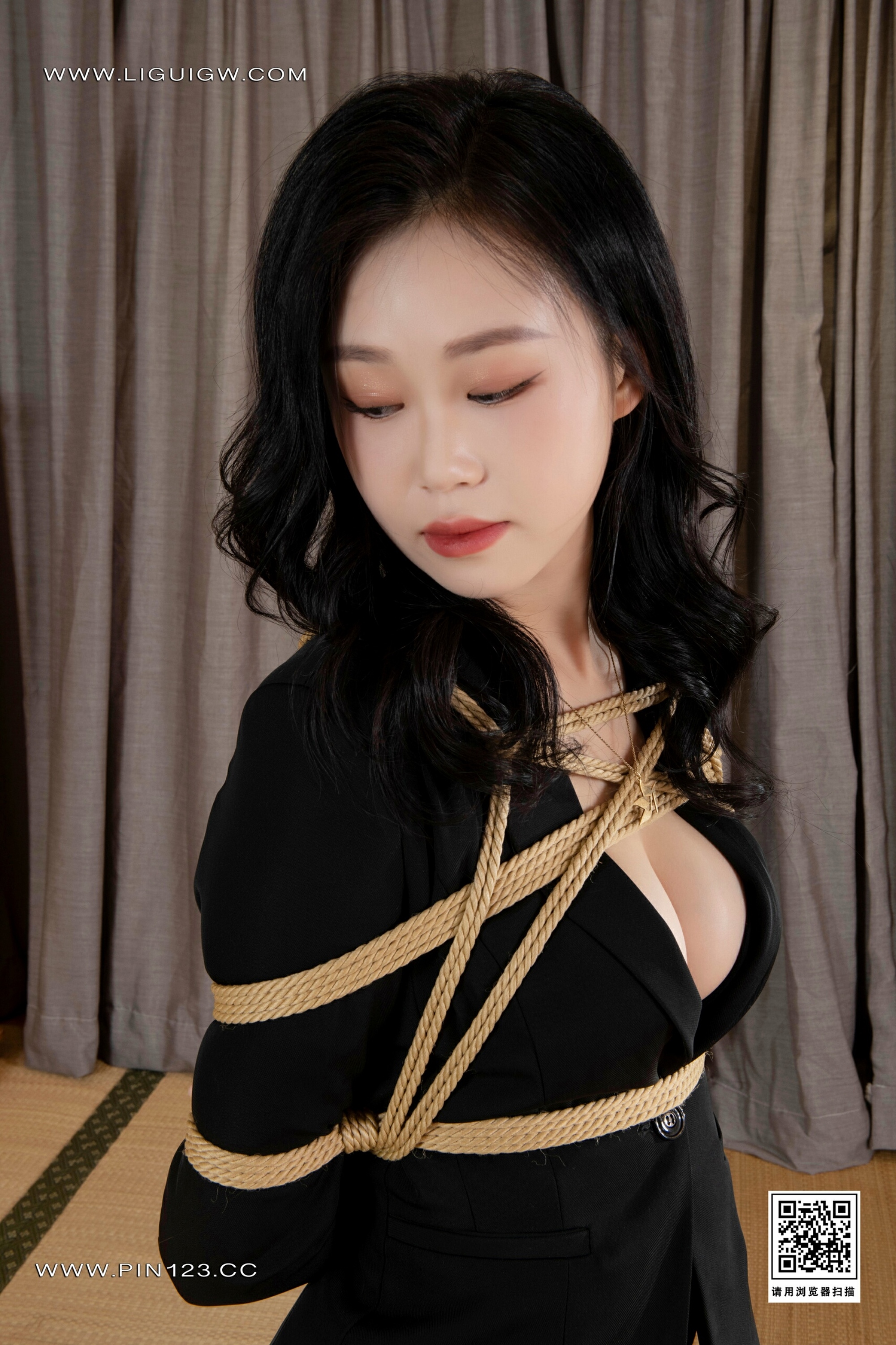 Chinese lady bondage 579