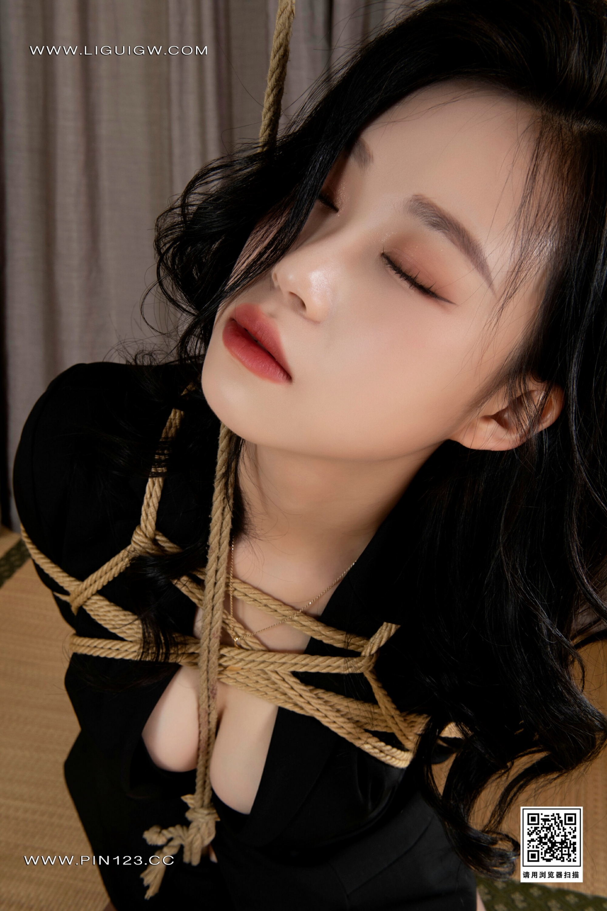 Chinese lady bondage 579