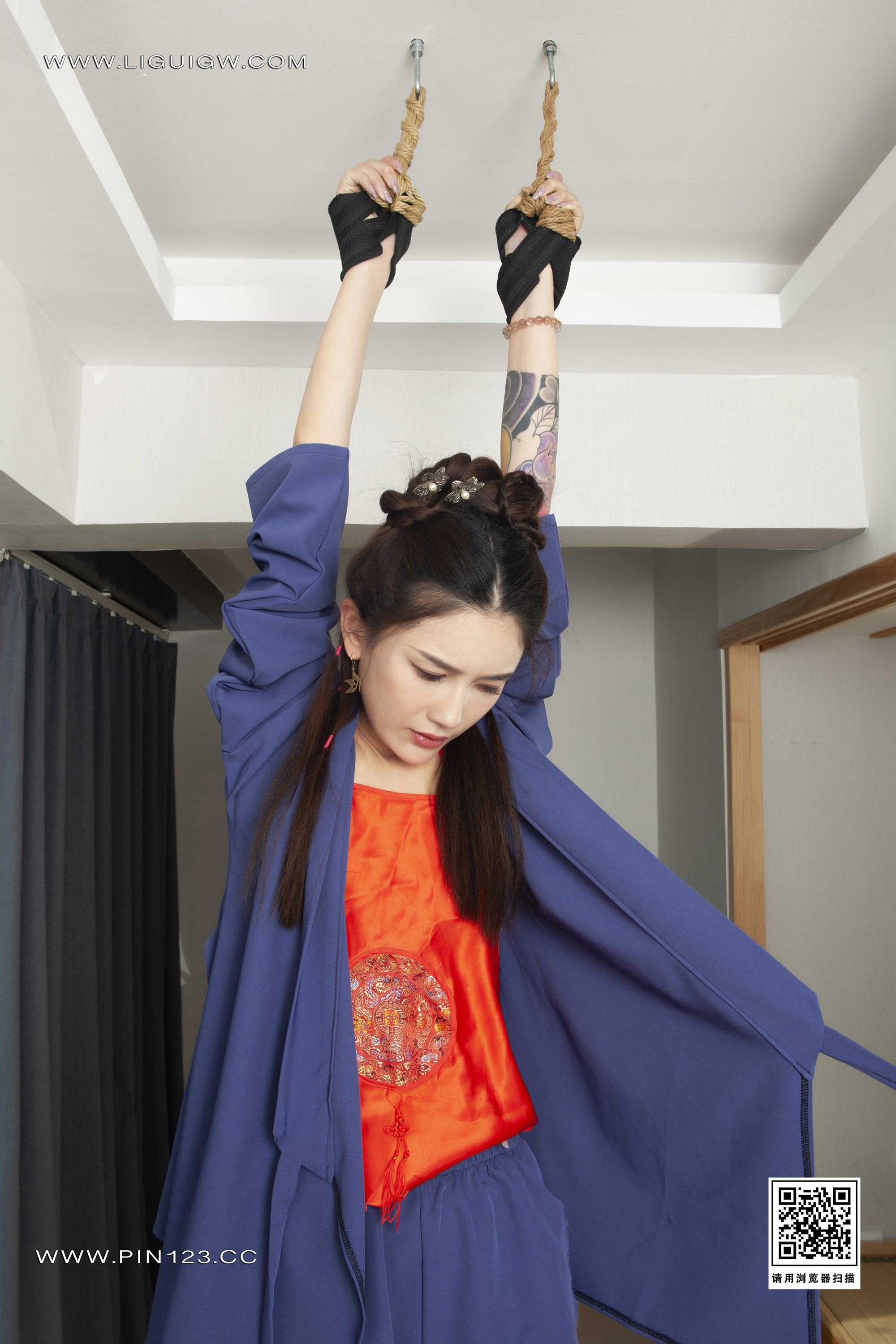 Chinese lady bondage 582