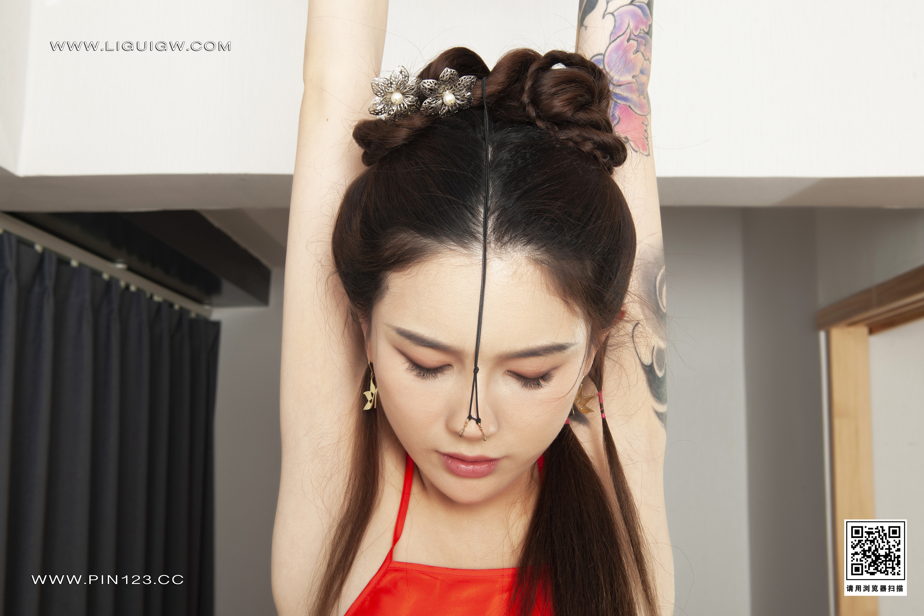 Chinese lady bondage 582