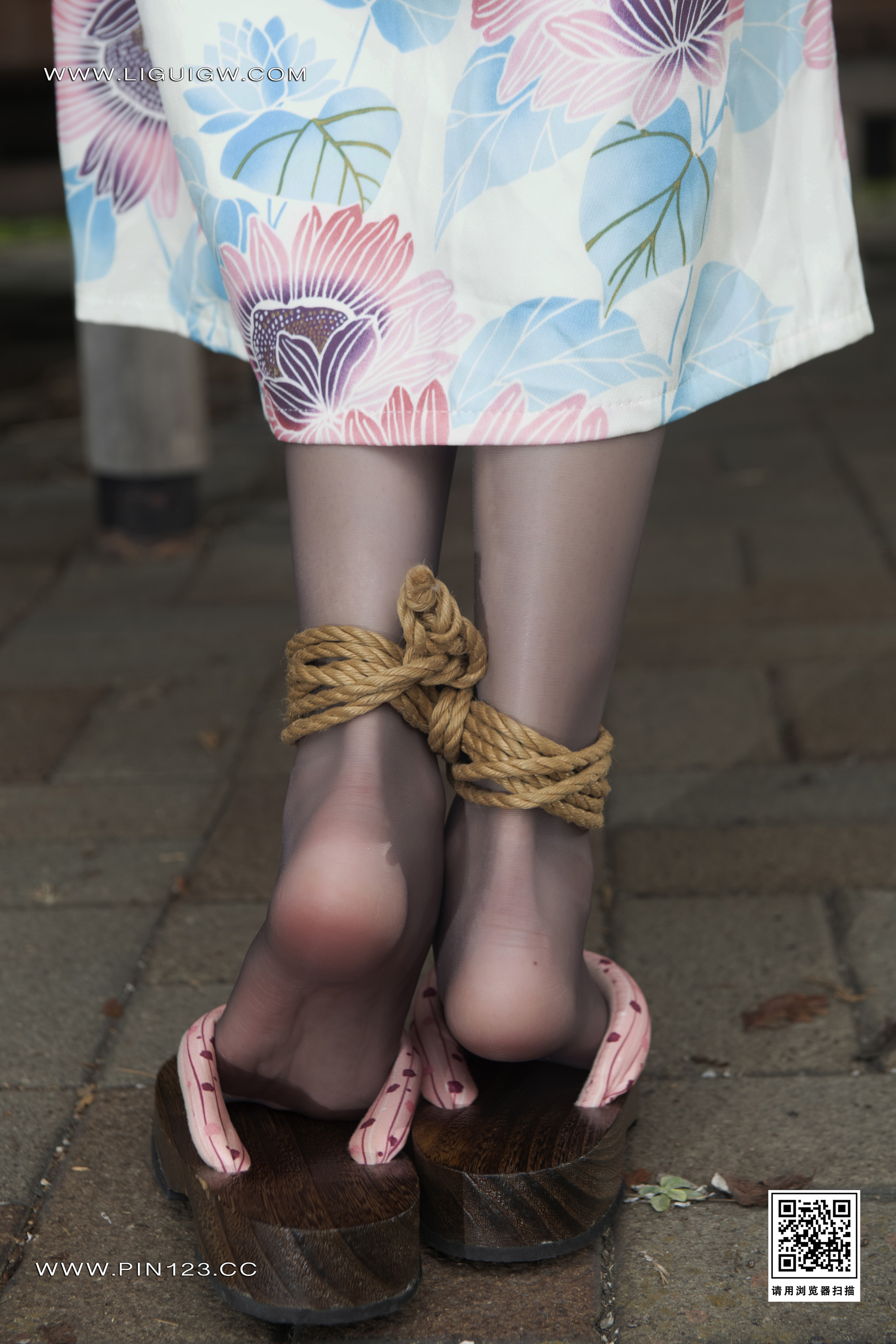 Chinese lady bondage 583