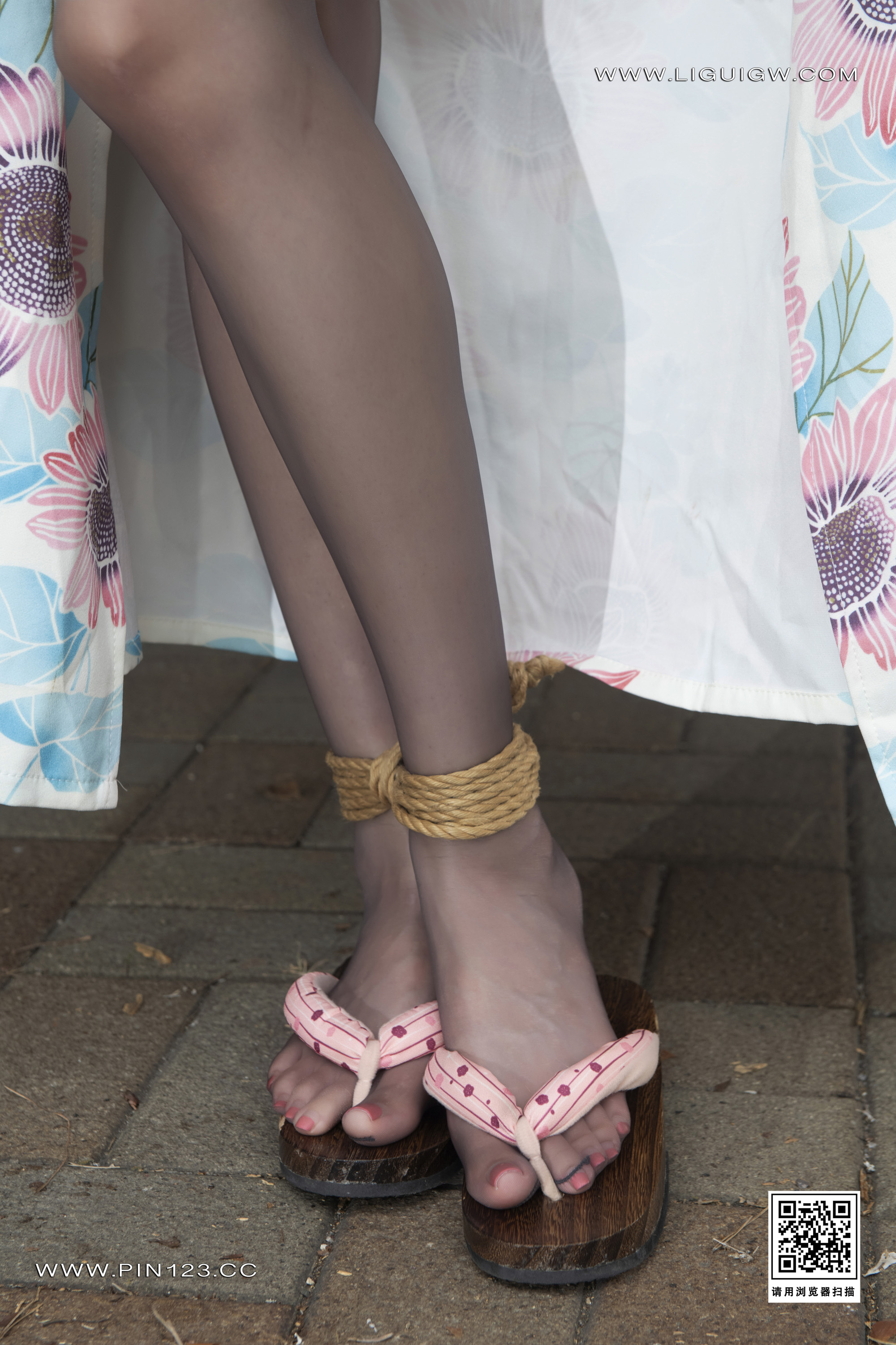 Chinese lady bondage 583