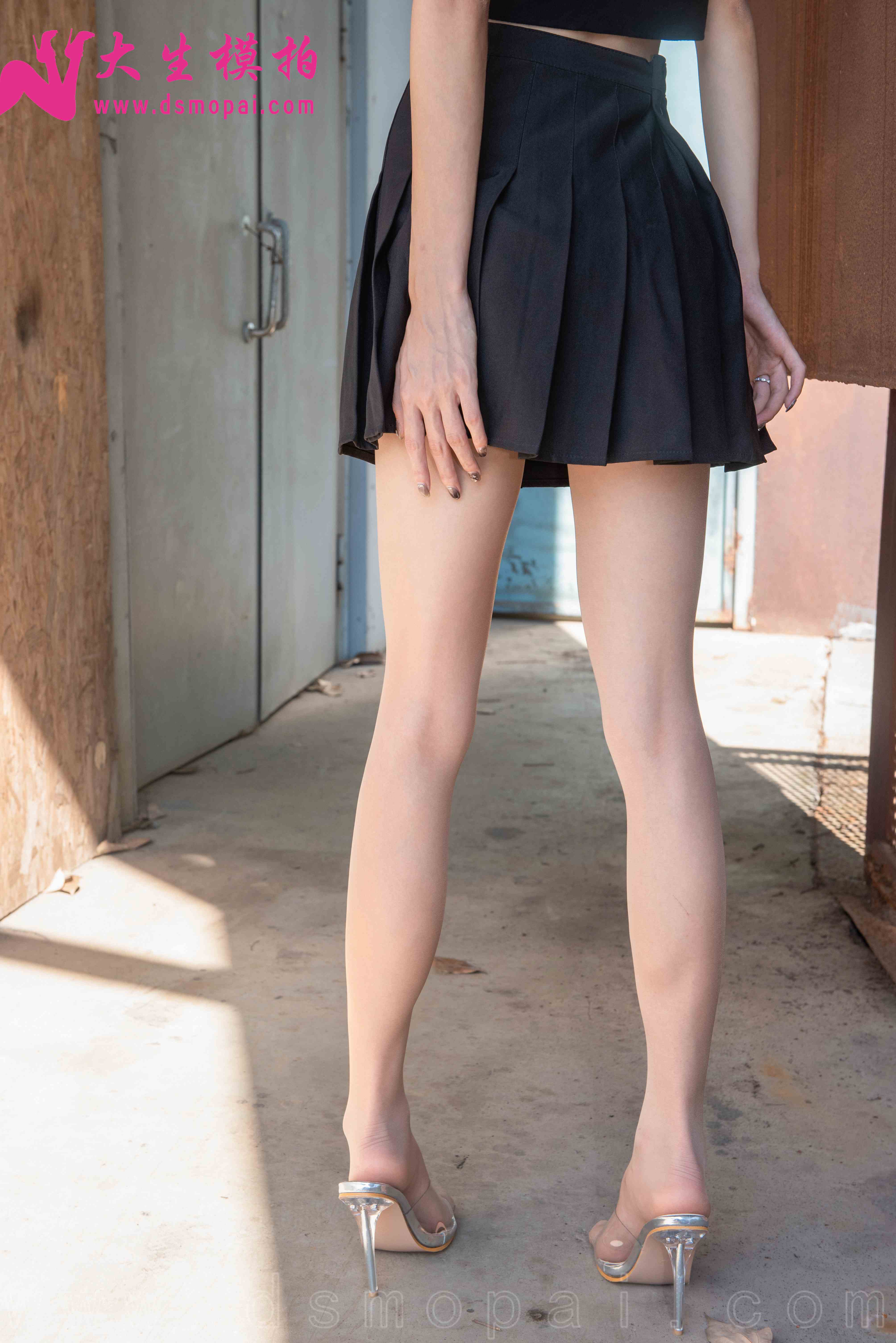 China Beauty Legs and feet 981