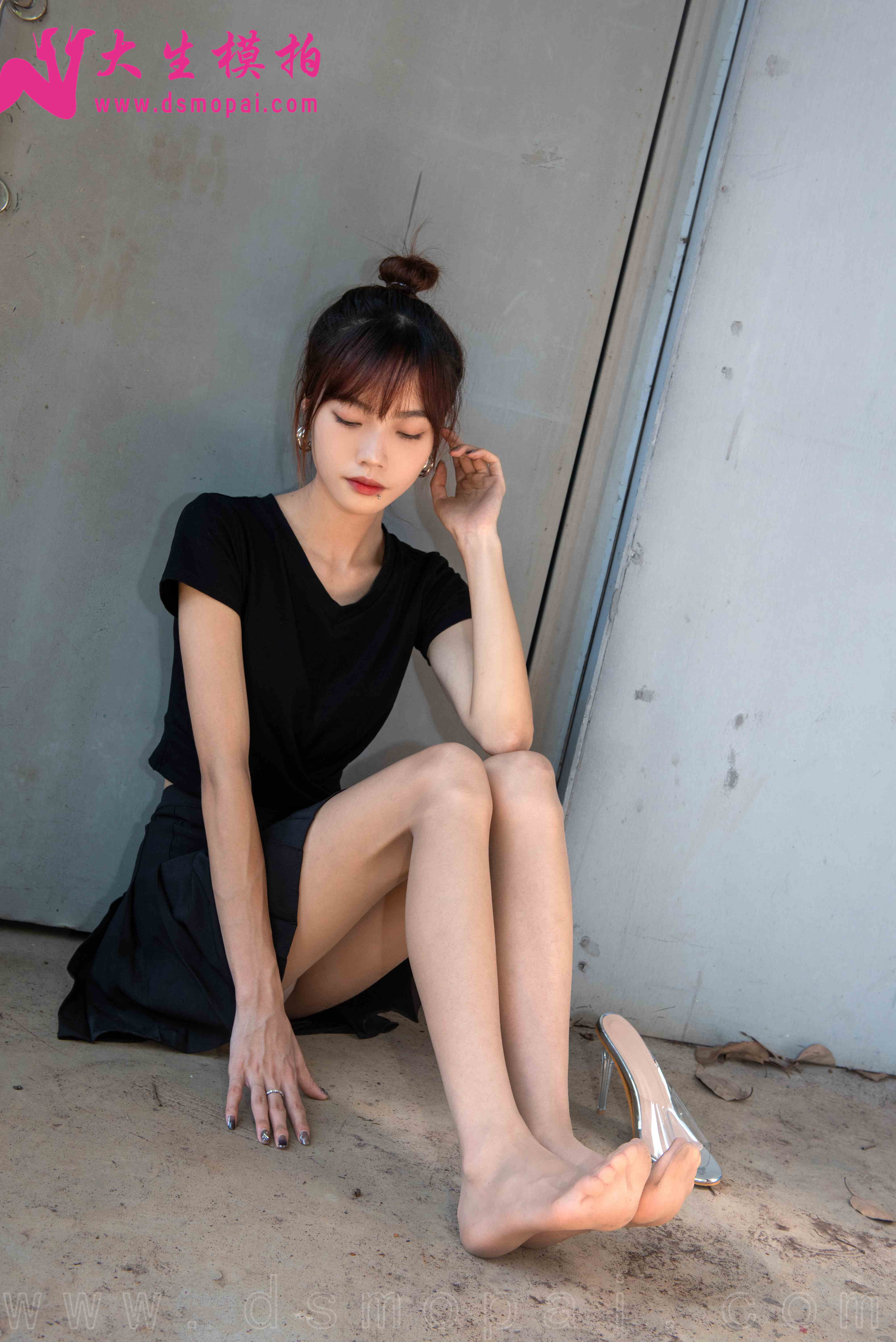 China Beauty Legs and feet 981