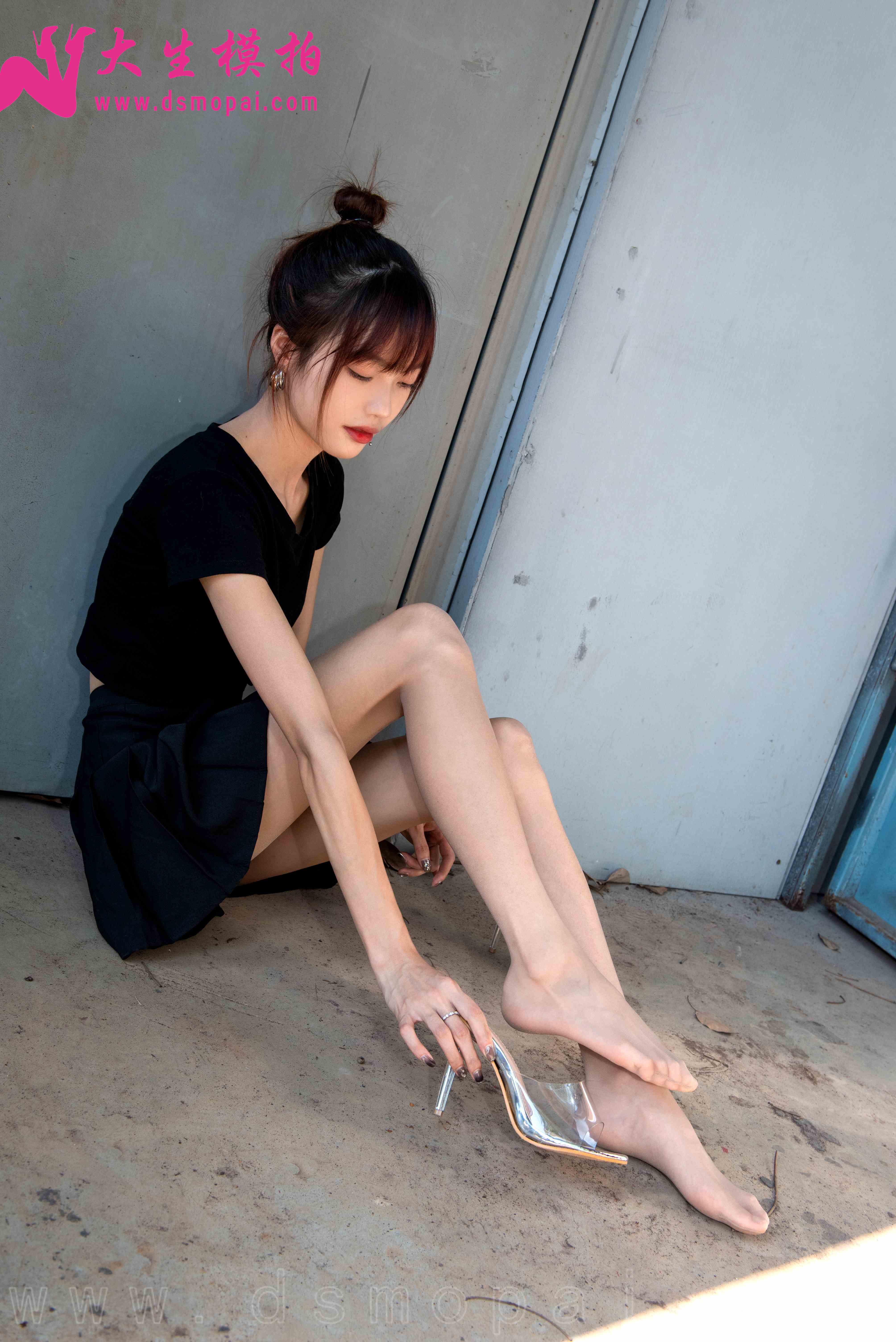 China Beauty Legs and feet 981