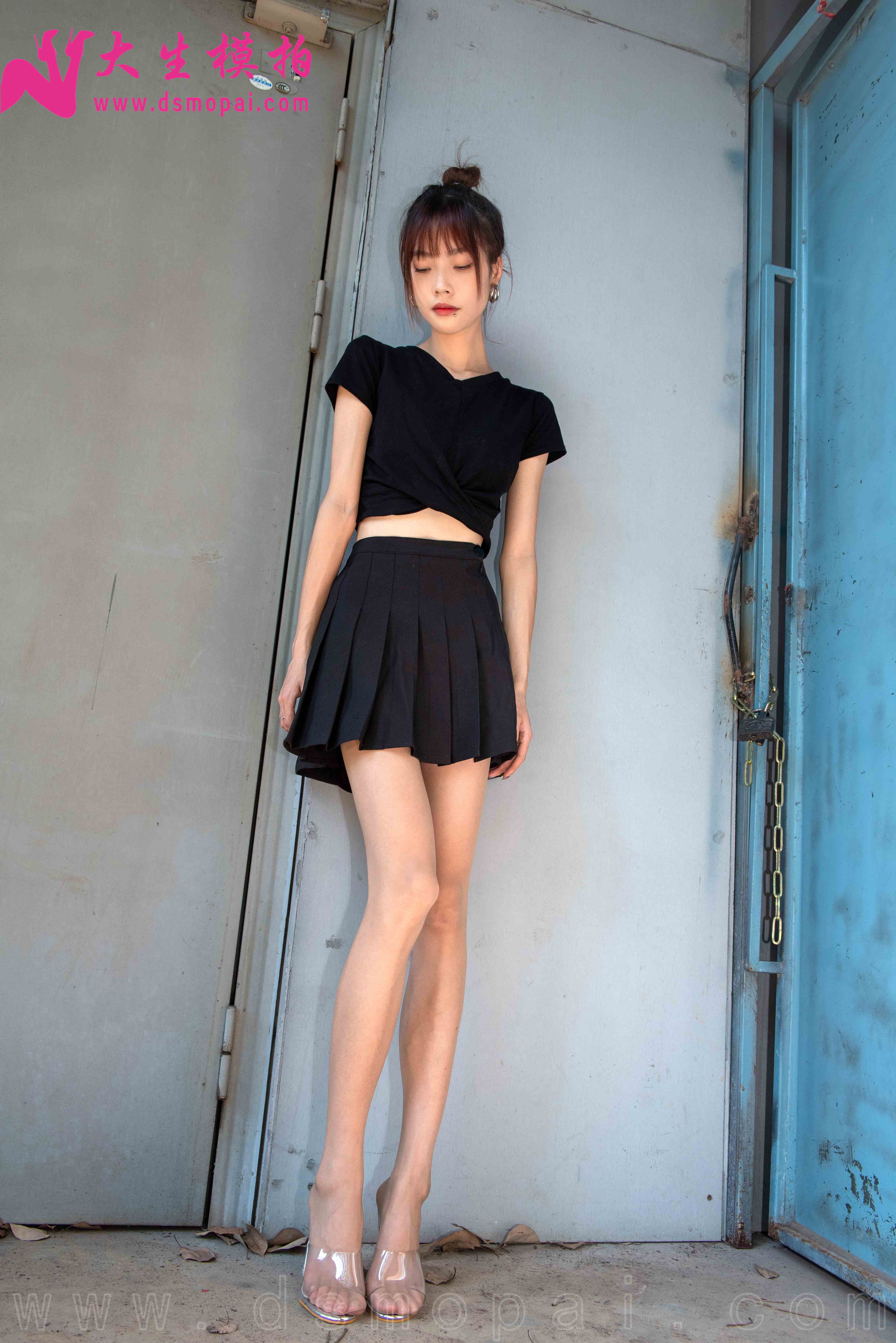 China Beauty Legs and feet 981