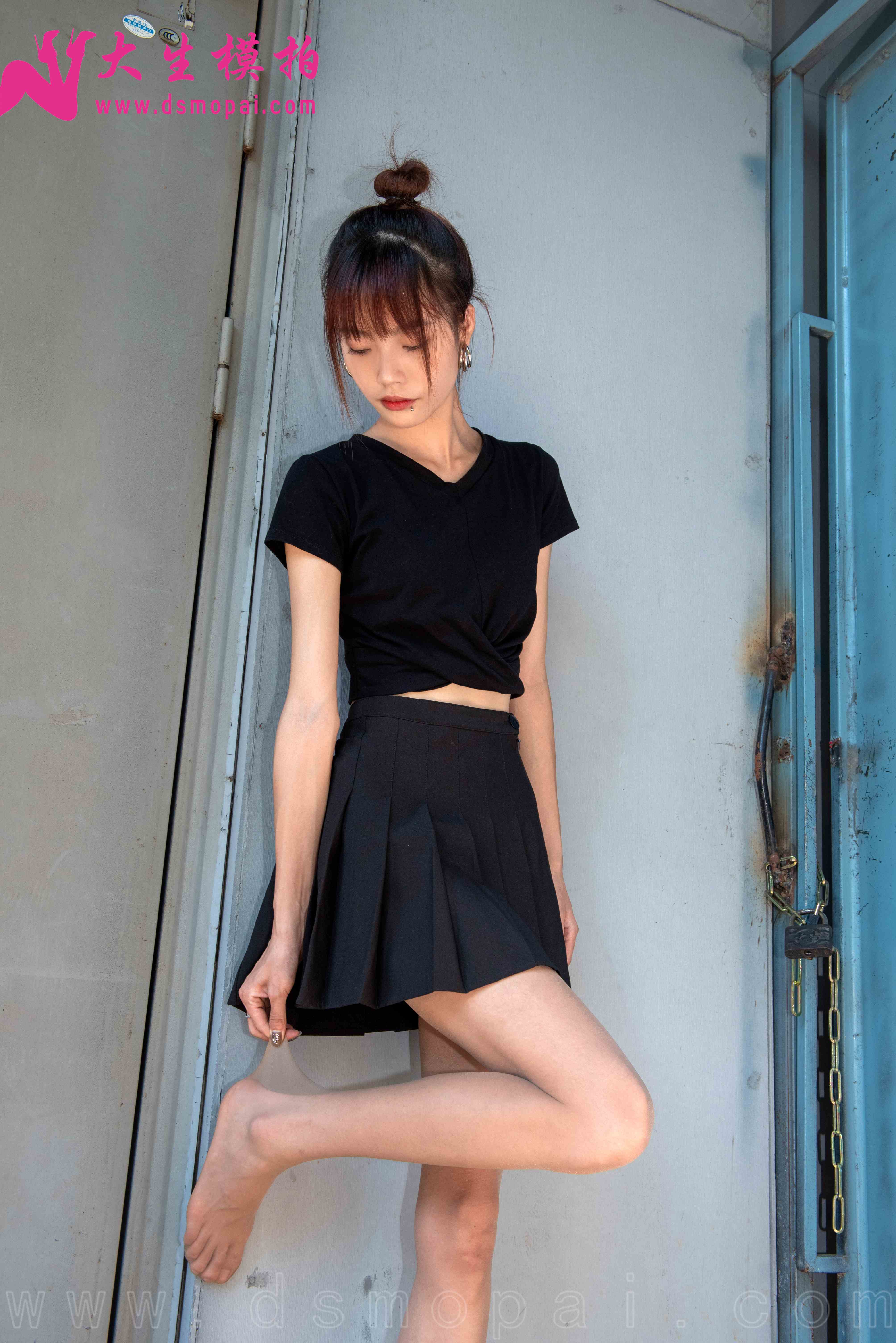 China Beauty Legs and feet 981