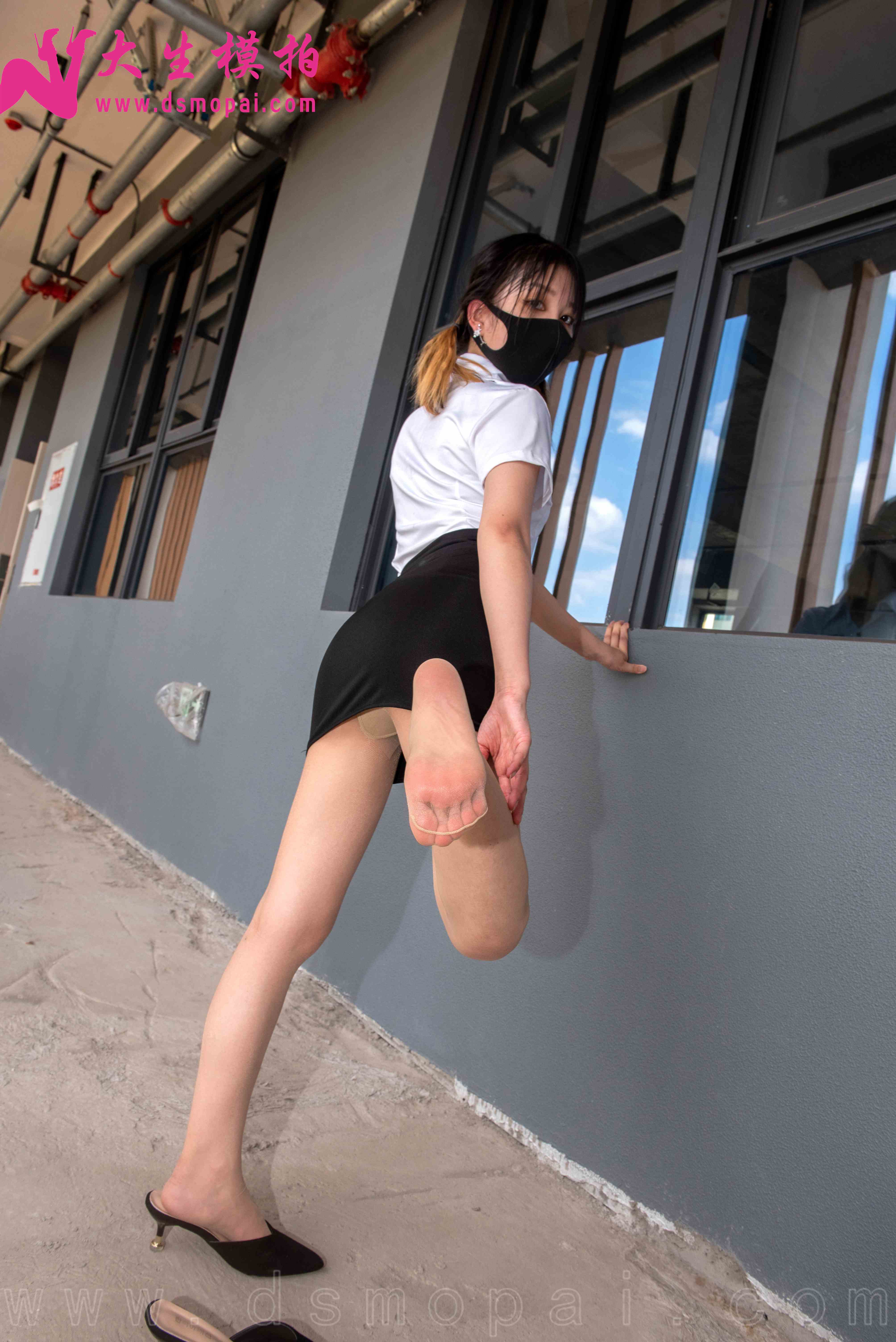 China Beauty Legs and feet 982