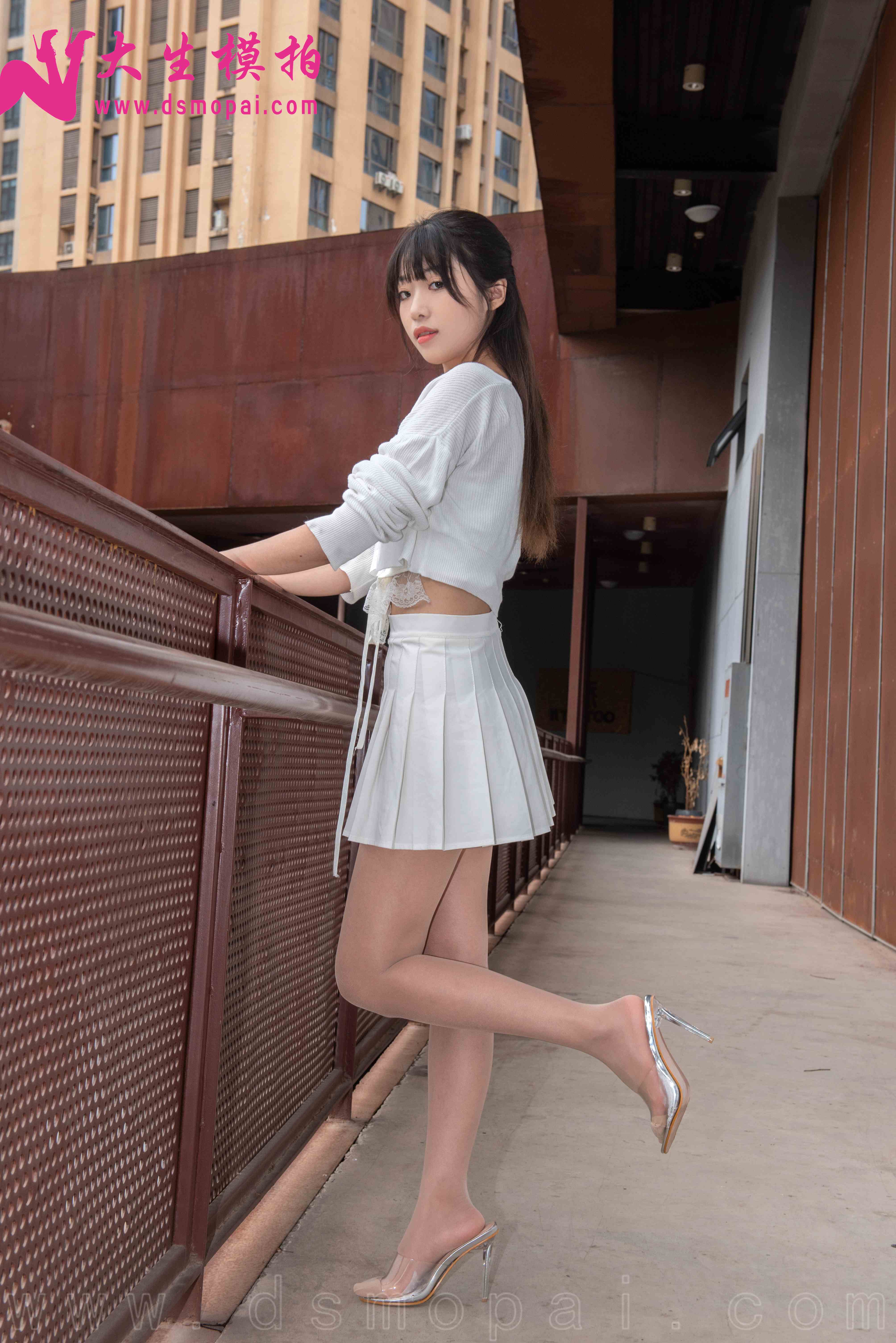 China Beauty Legs and feet 983