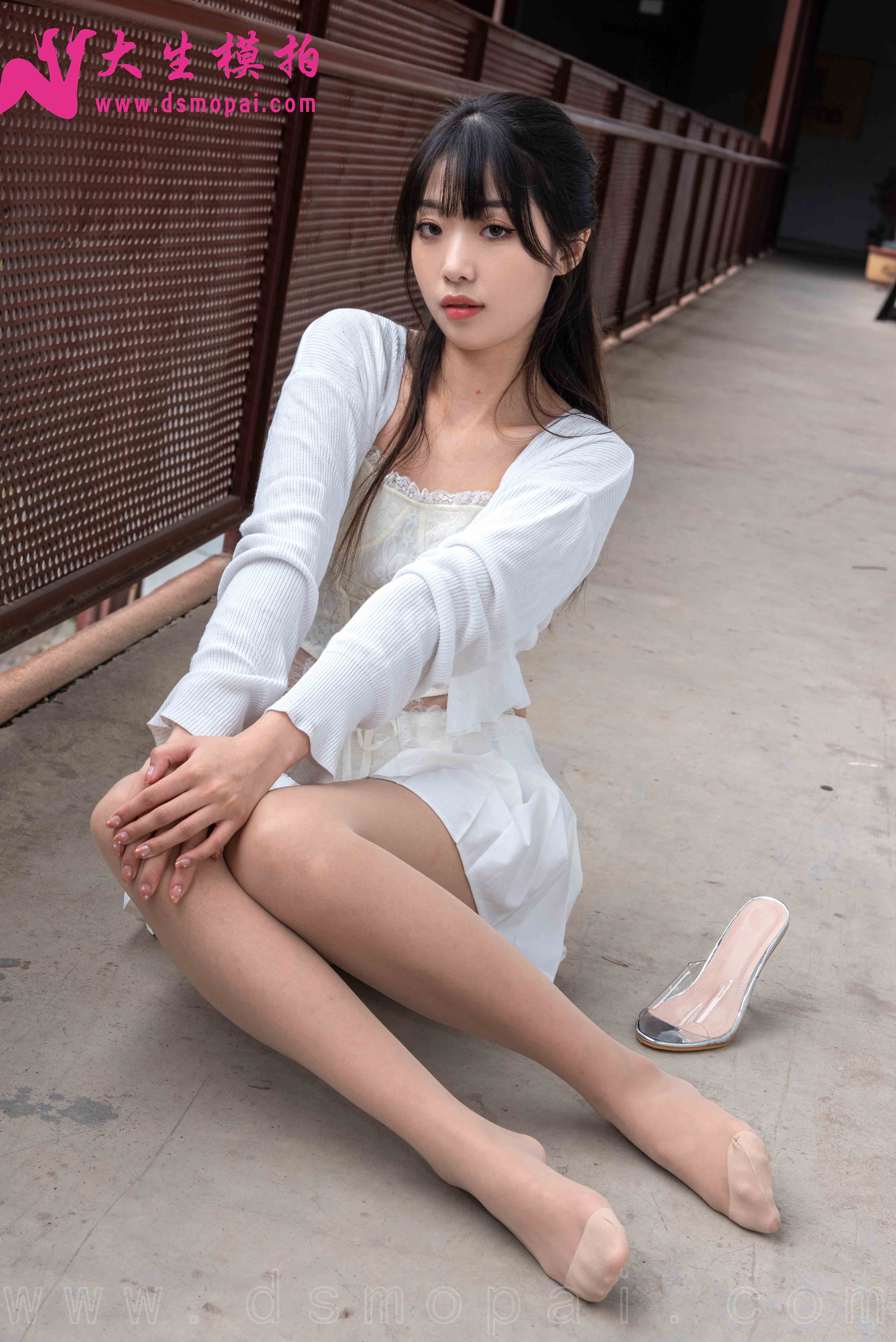 China Beauty Legs and feet 983