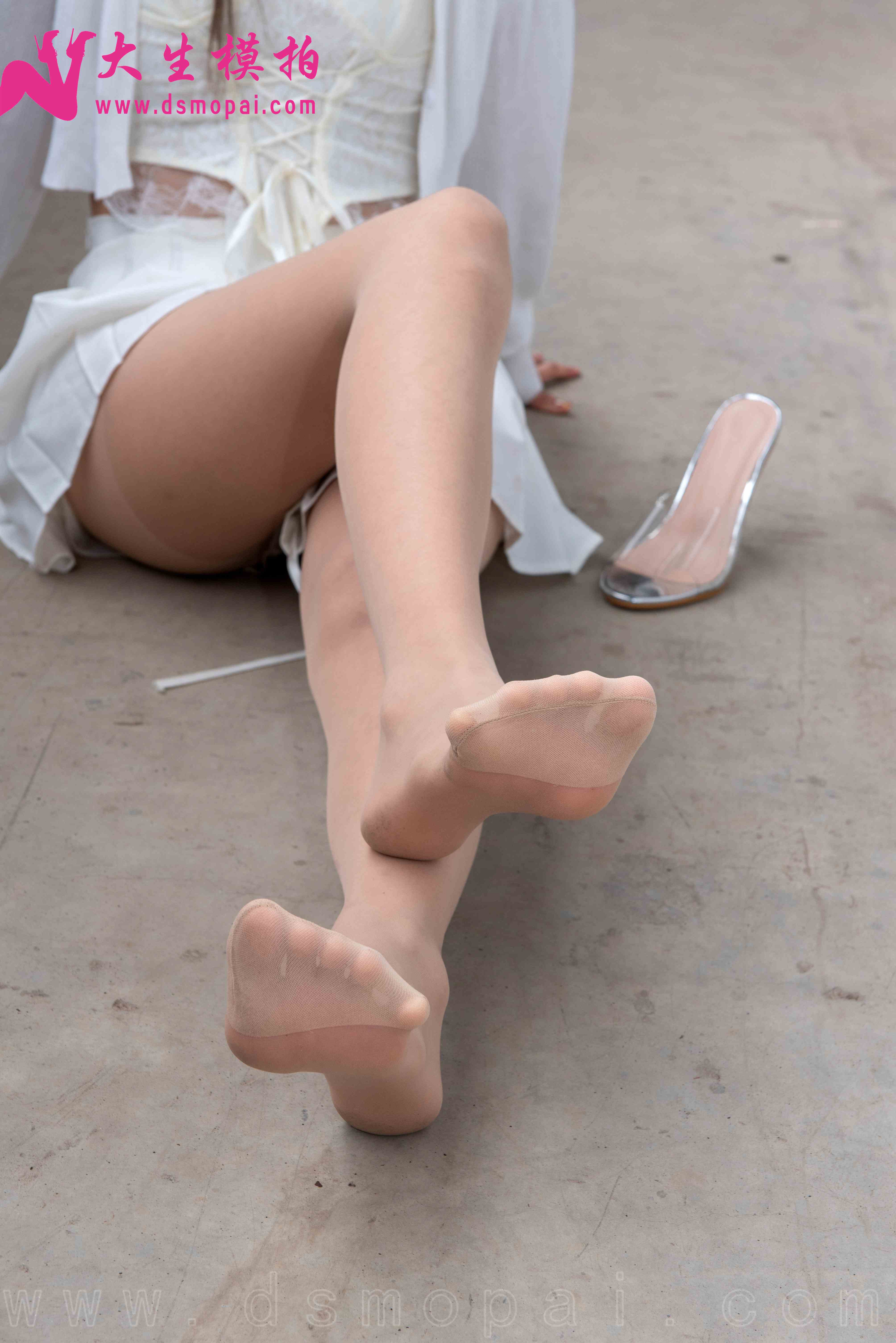 China Beauty Legs and feet 983