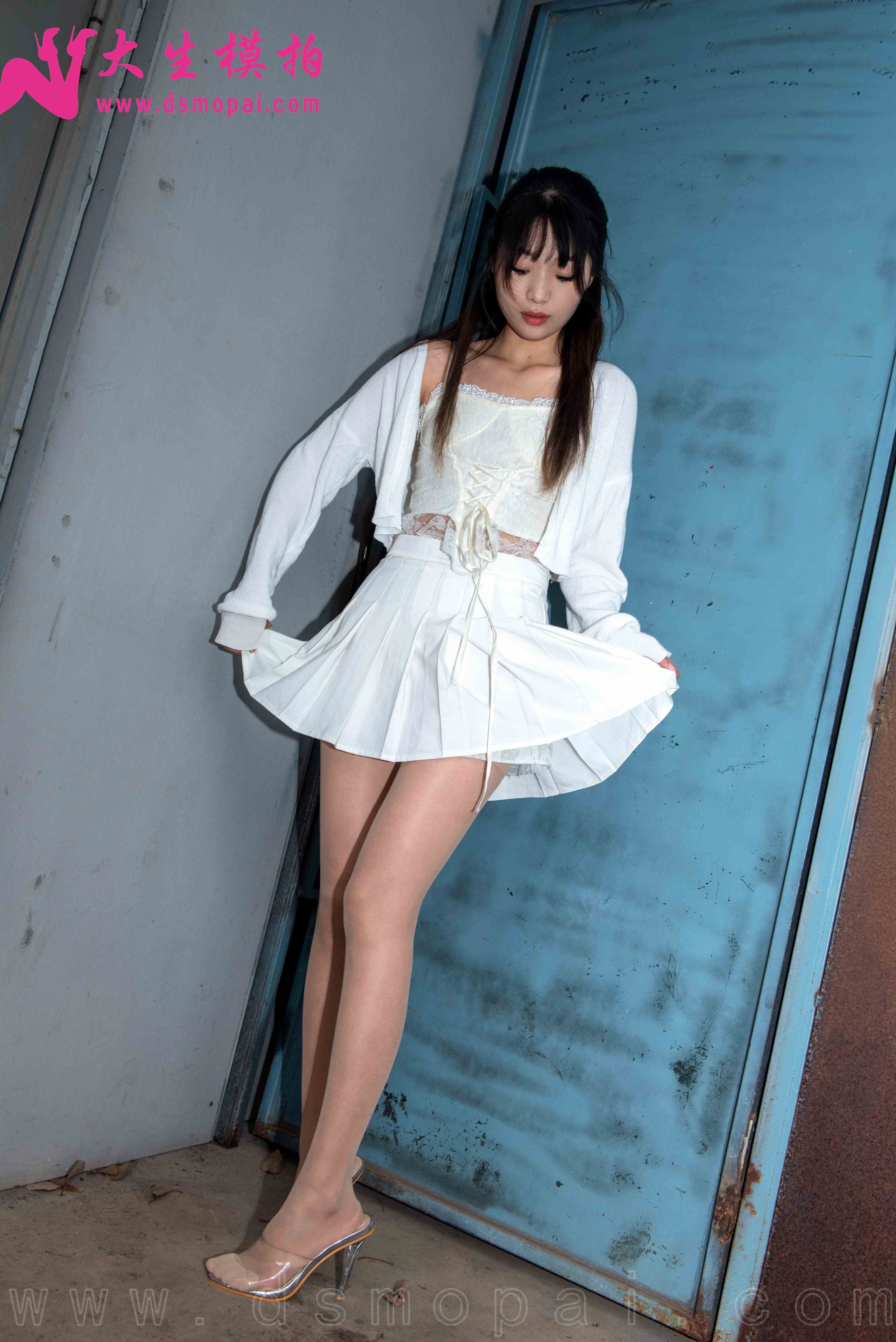 China Beauty Legs and feet 983