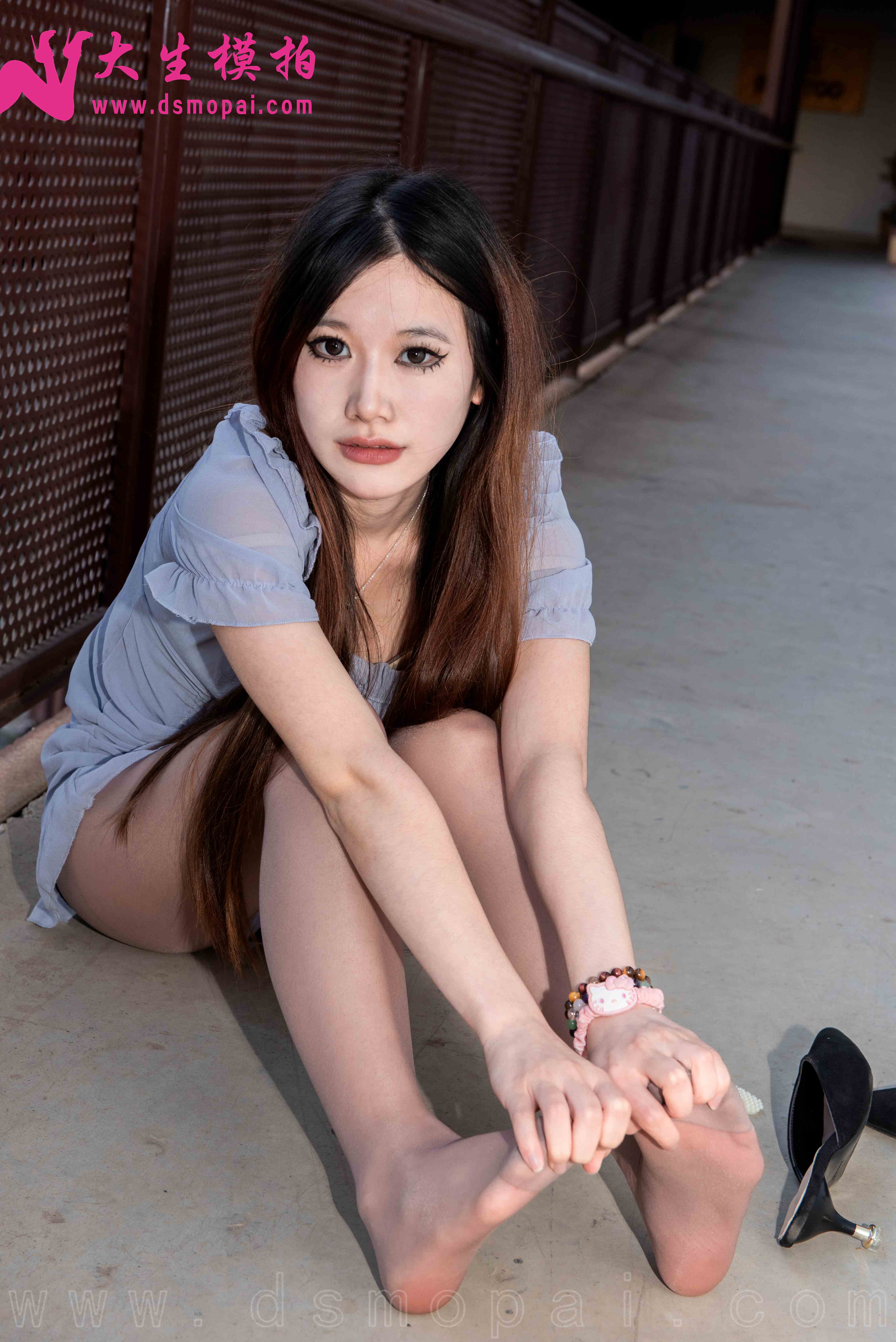 China Beauty Legs and feet 984