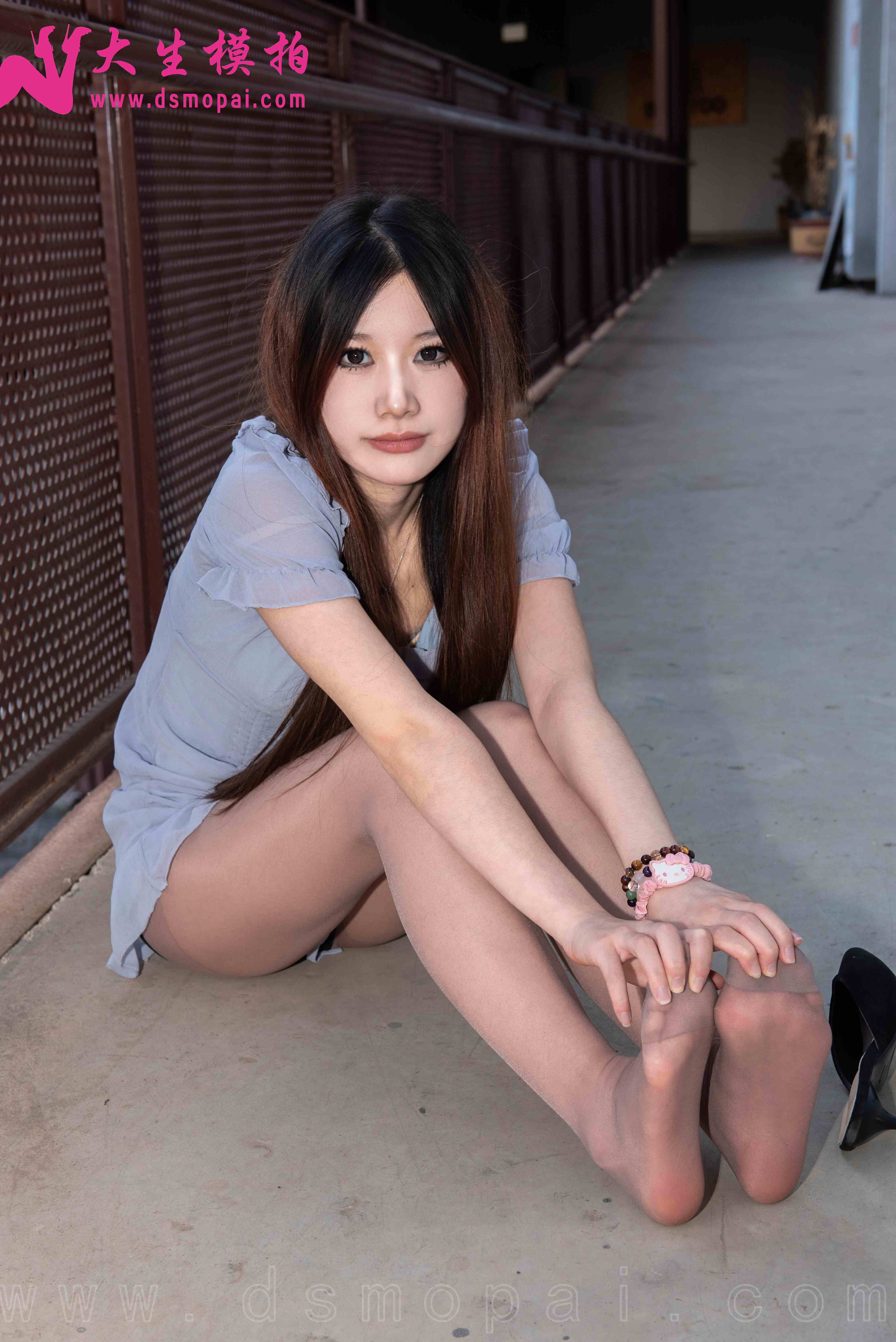 China Beauty Legs and feet 984