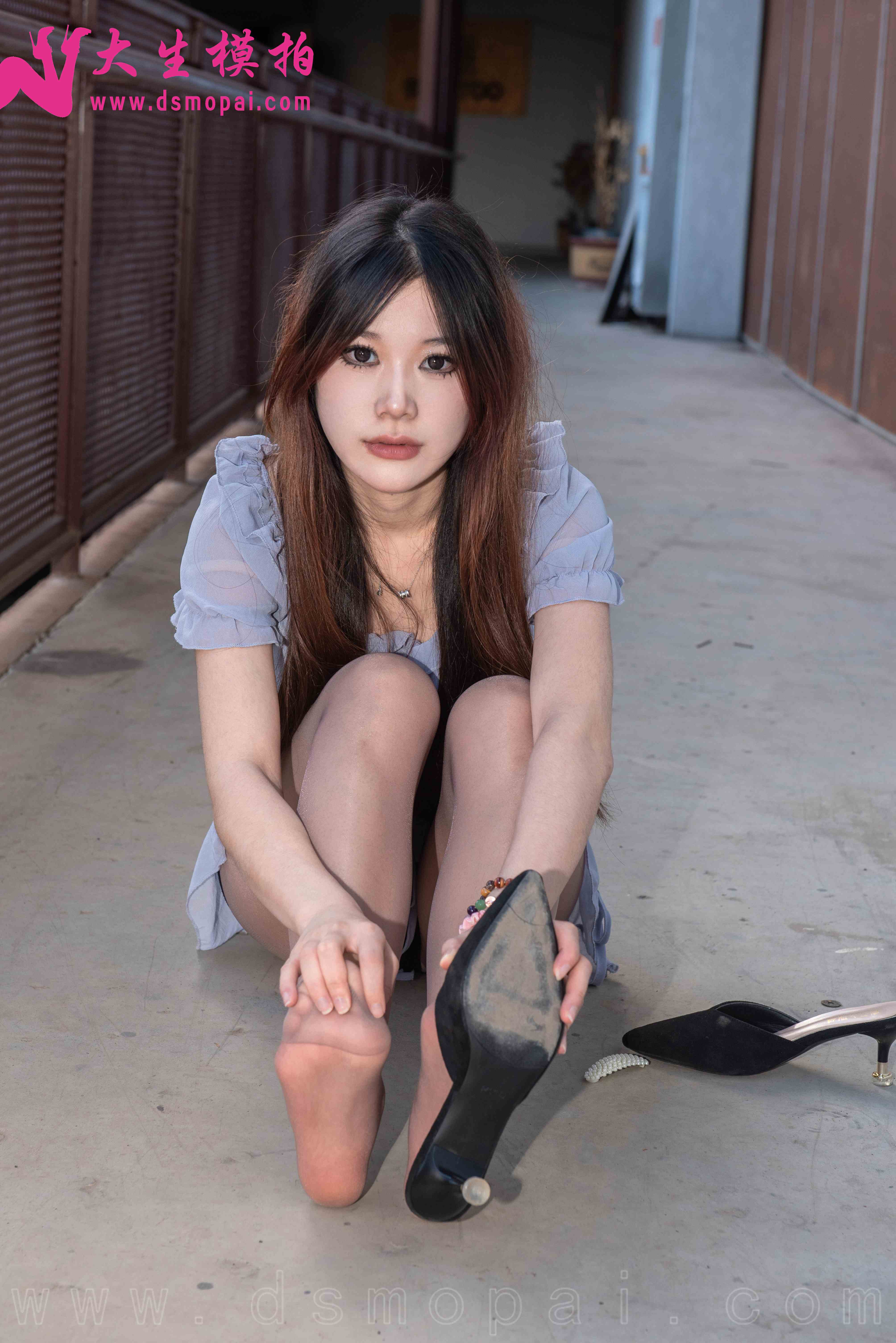 China Beauty Legs and feet 984