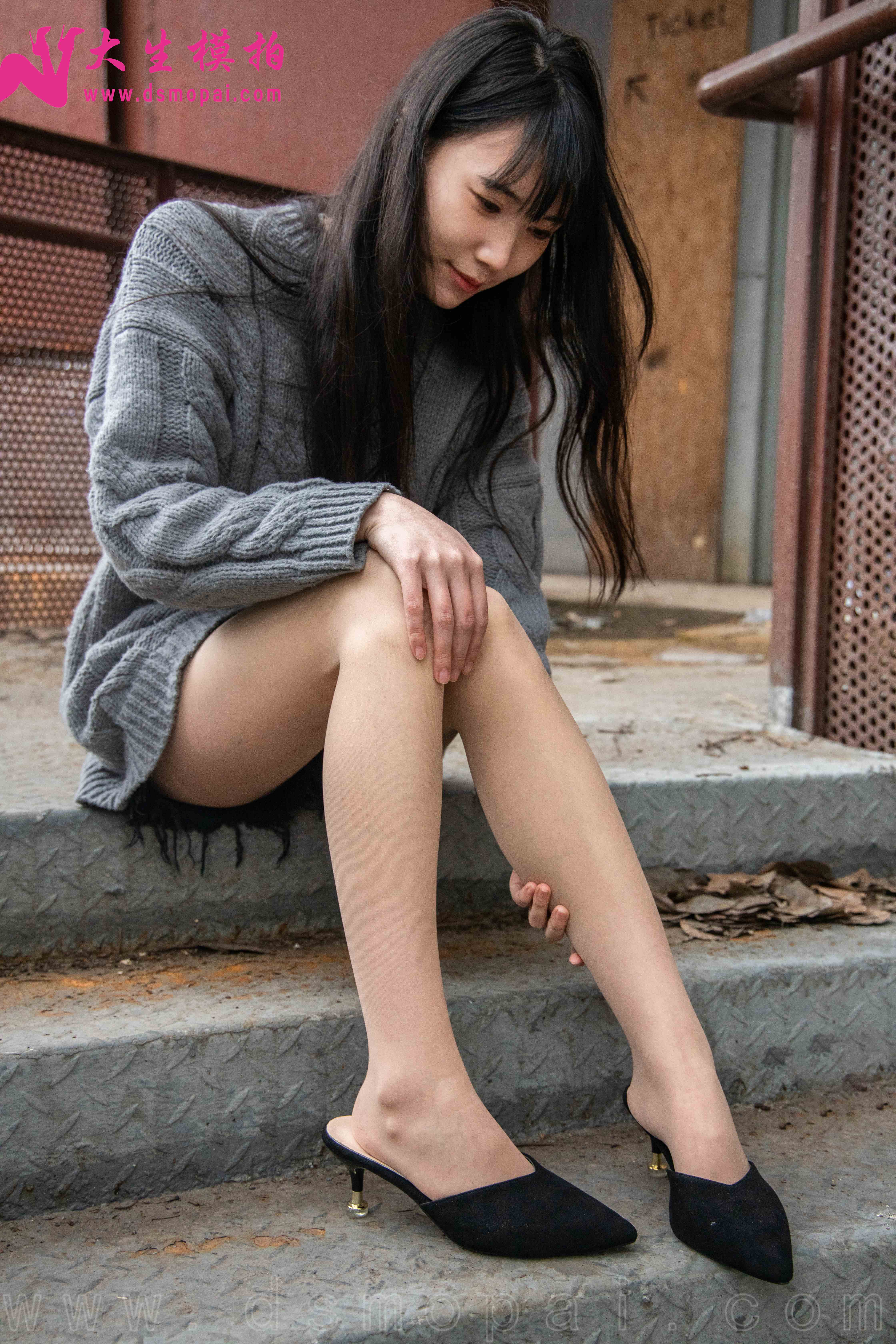 China Beauty Legs and feet 991