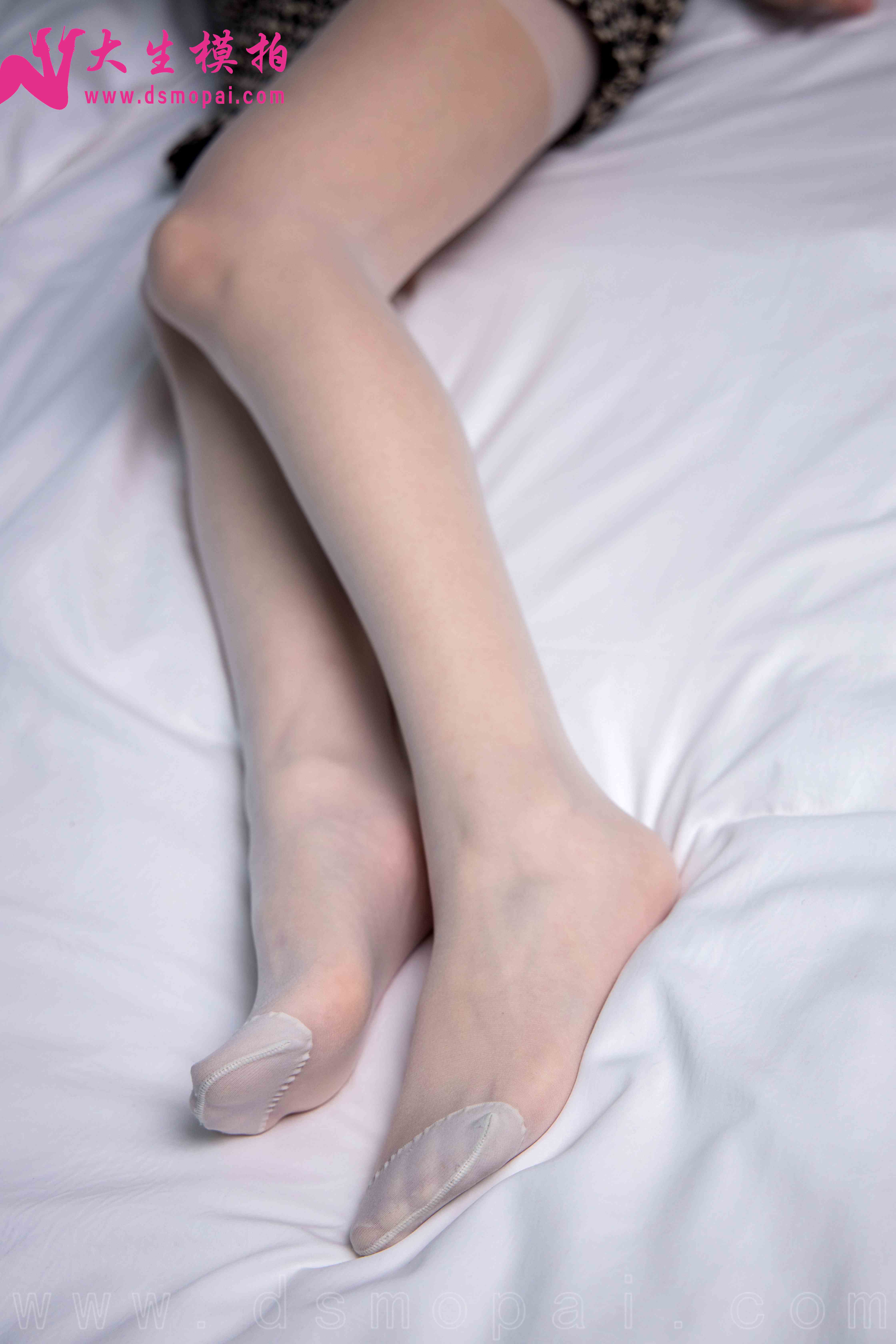 China Beauty Legs and feet 994