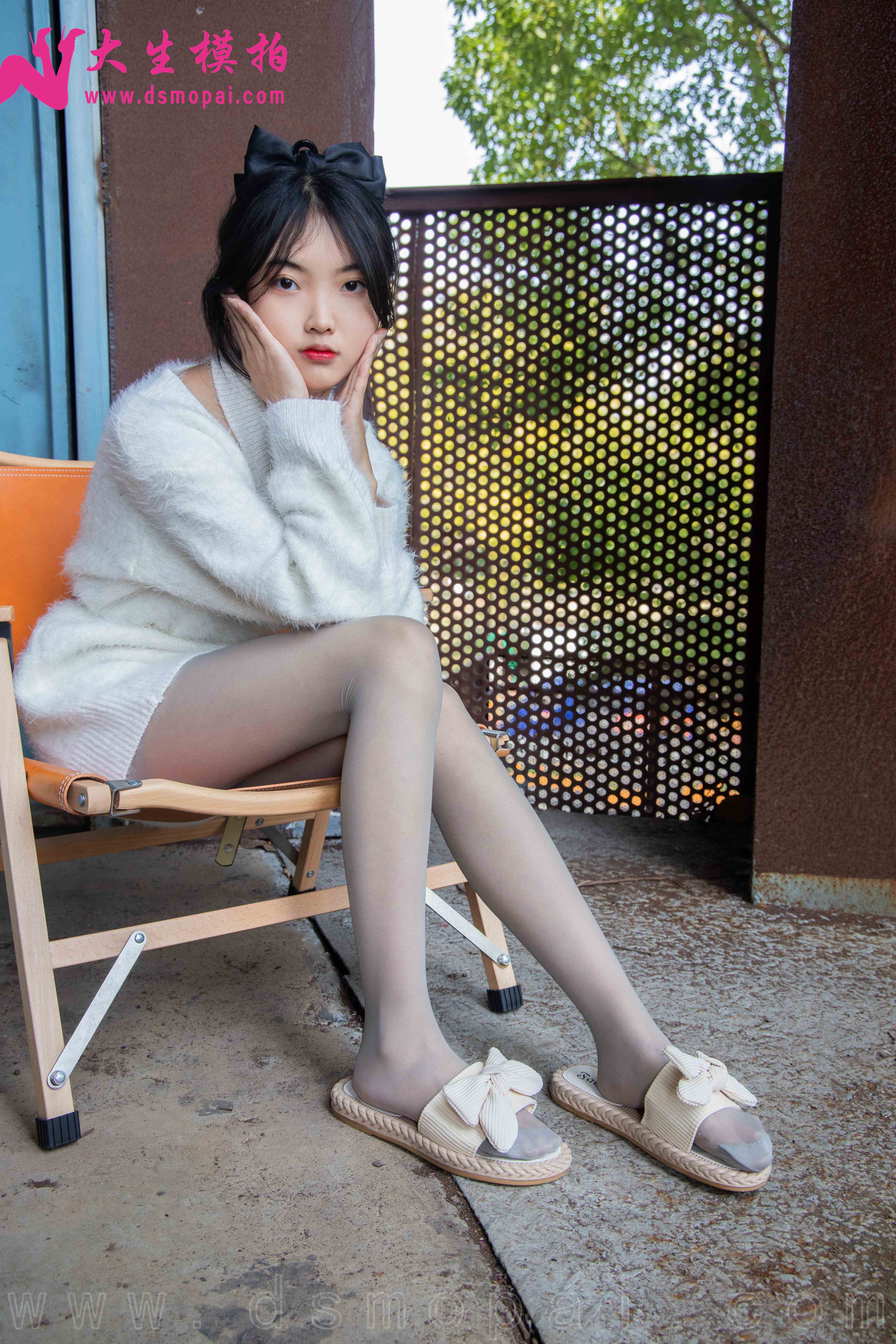 China Beauty Legs and feet 995