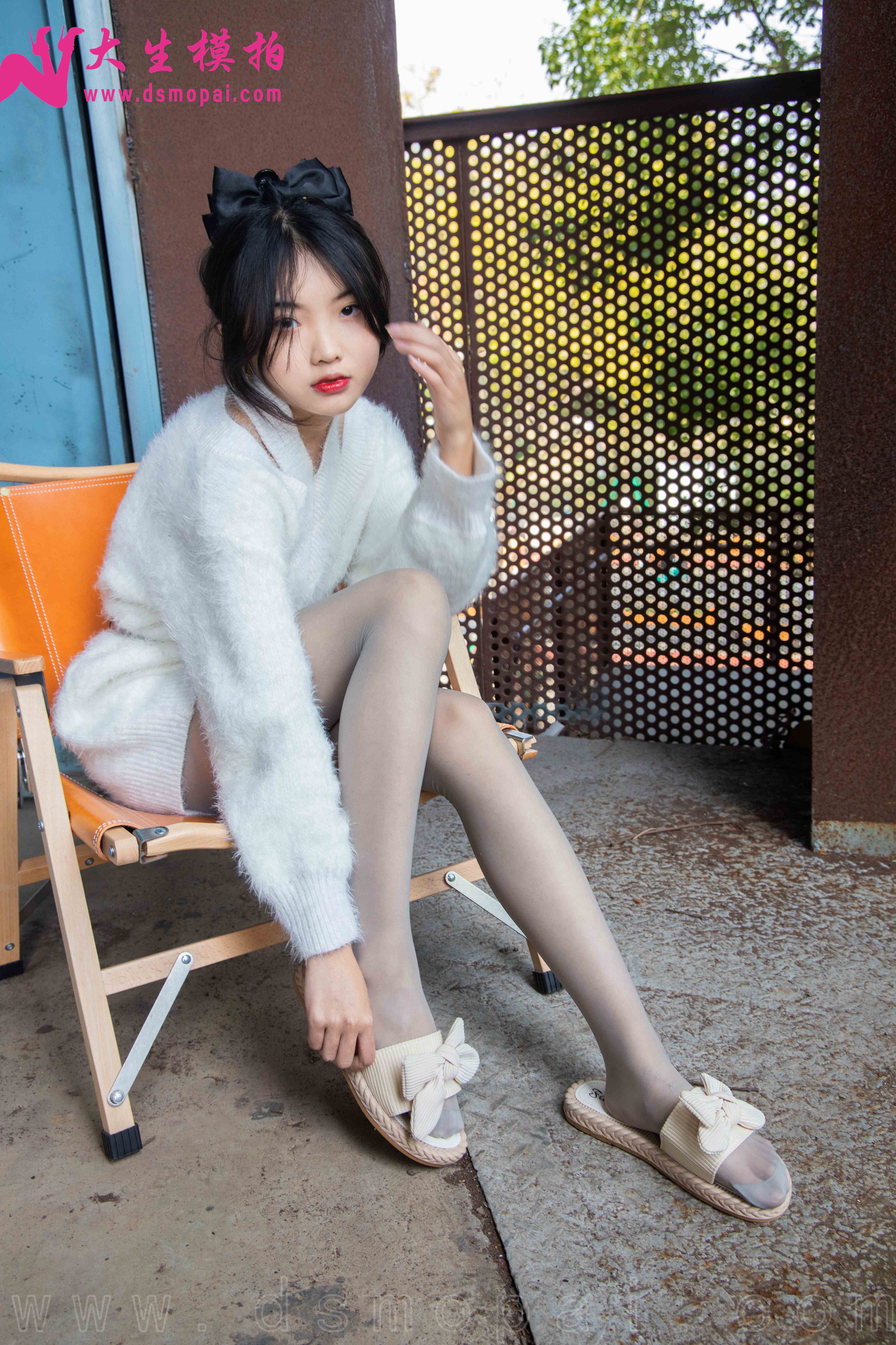 China Beauty Legs and feet 995