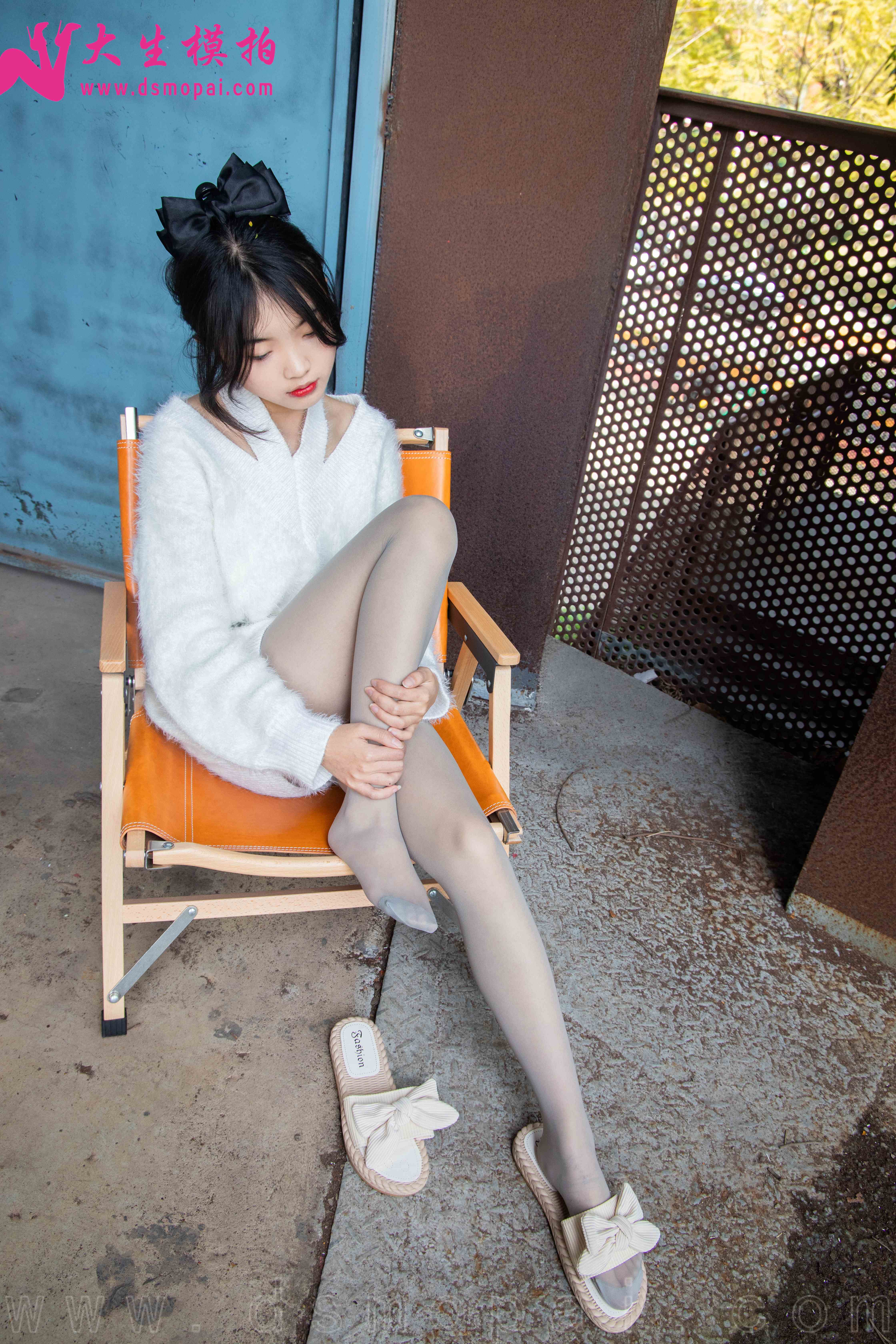 China Beauty Legs and feet 995