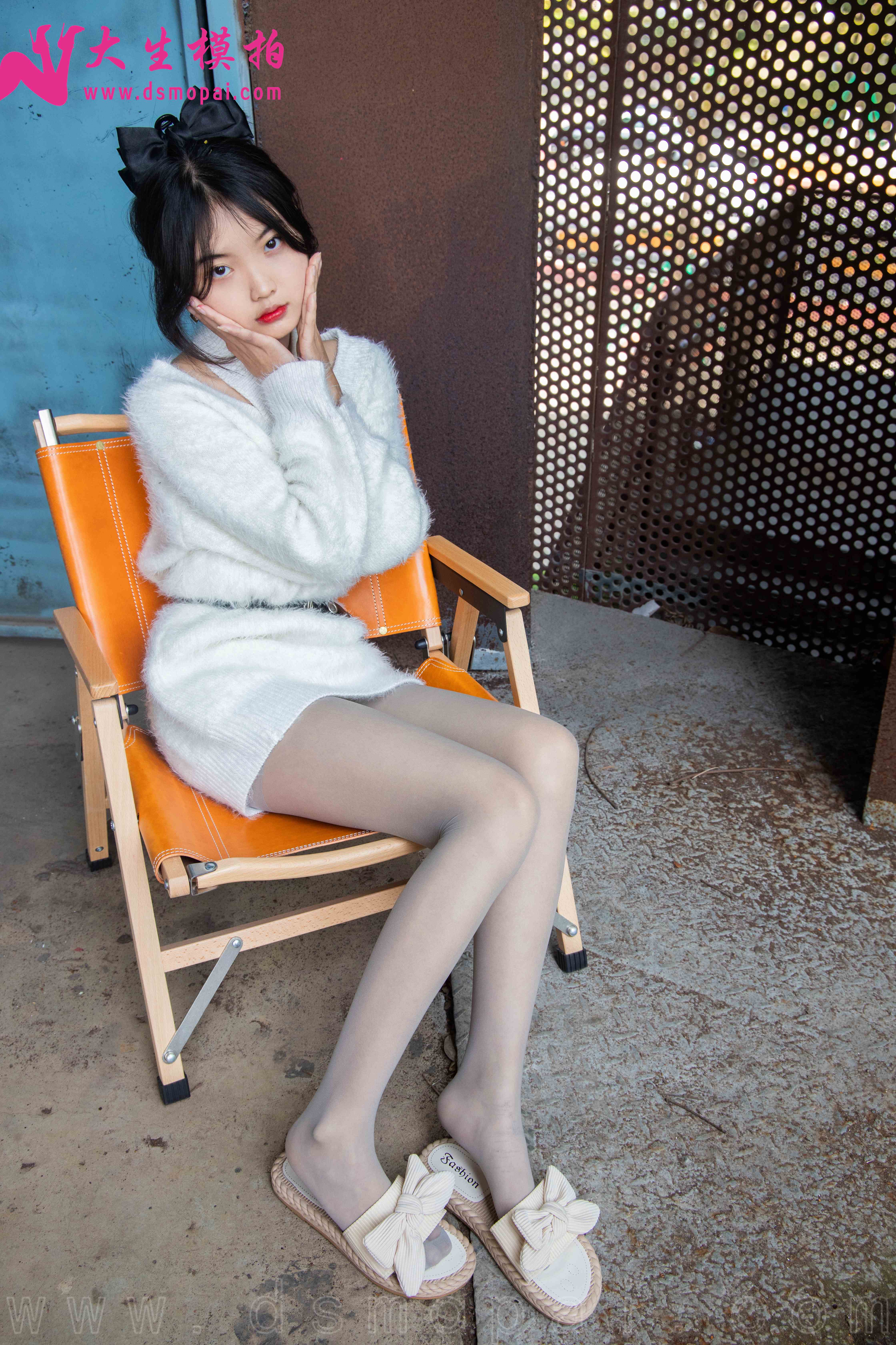 China Beauty Legs and feet 995